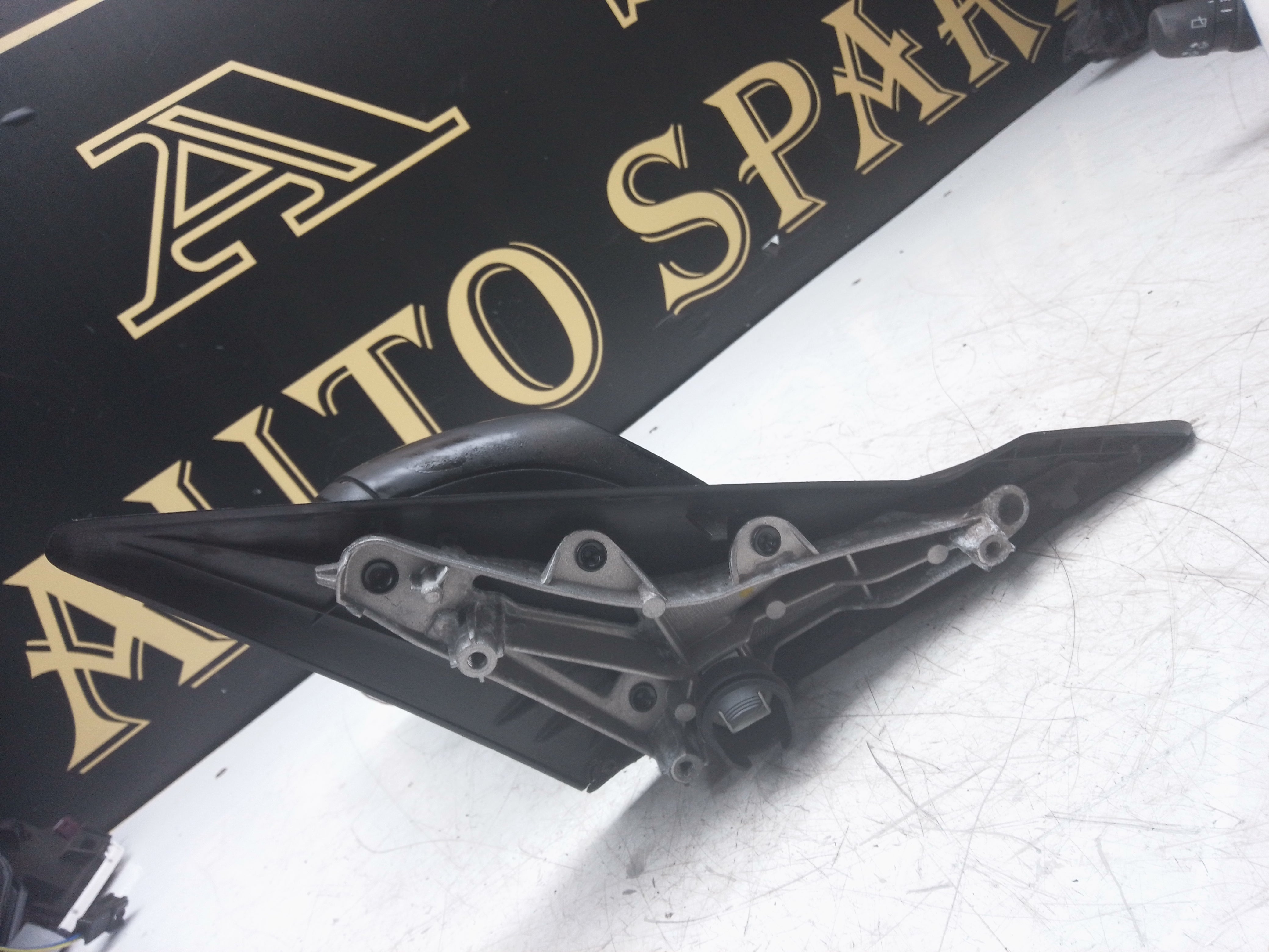 BMW 1 Series F20 2010-2014 Passenger Left Wing Mirror 6Pin-plug (20202003)