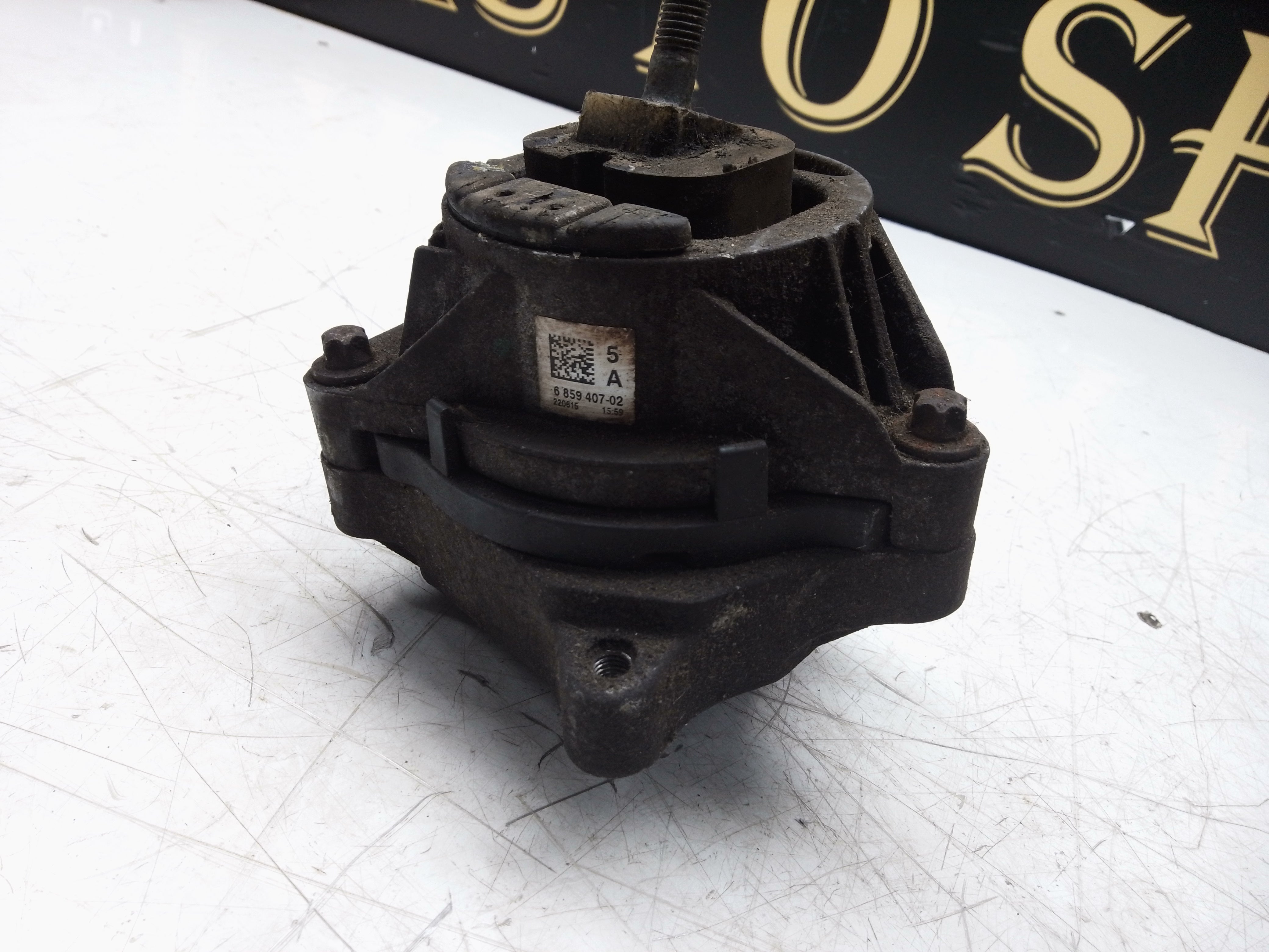 BMW 1 Series F20 F21 F22 F23 F30 F32 Engine Mount Left Passenger Side (6859407)