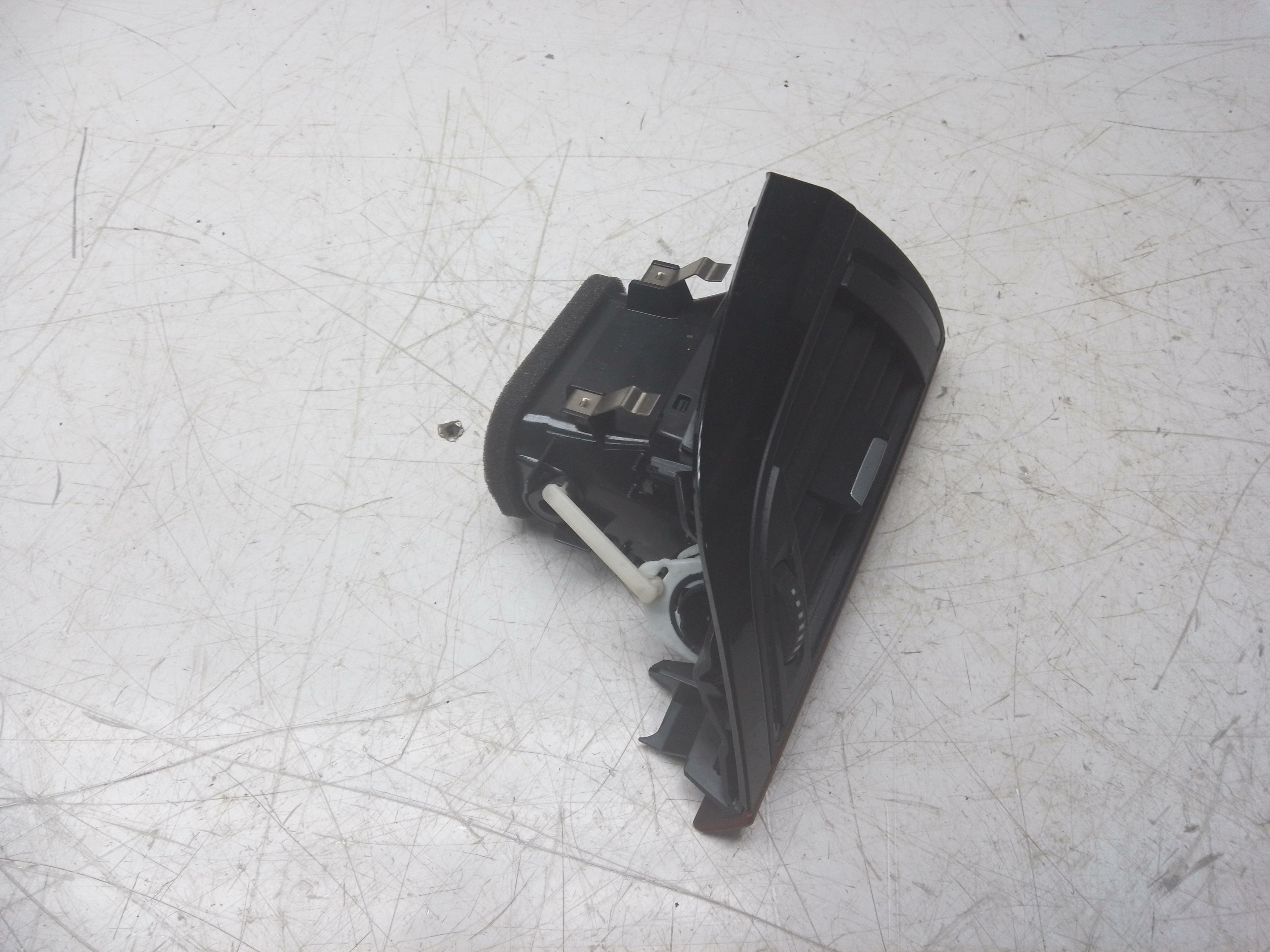 BMW 1 Series F20 F21 2017 Air Vent Dashboard Right Side (9205356)