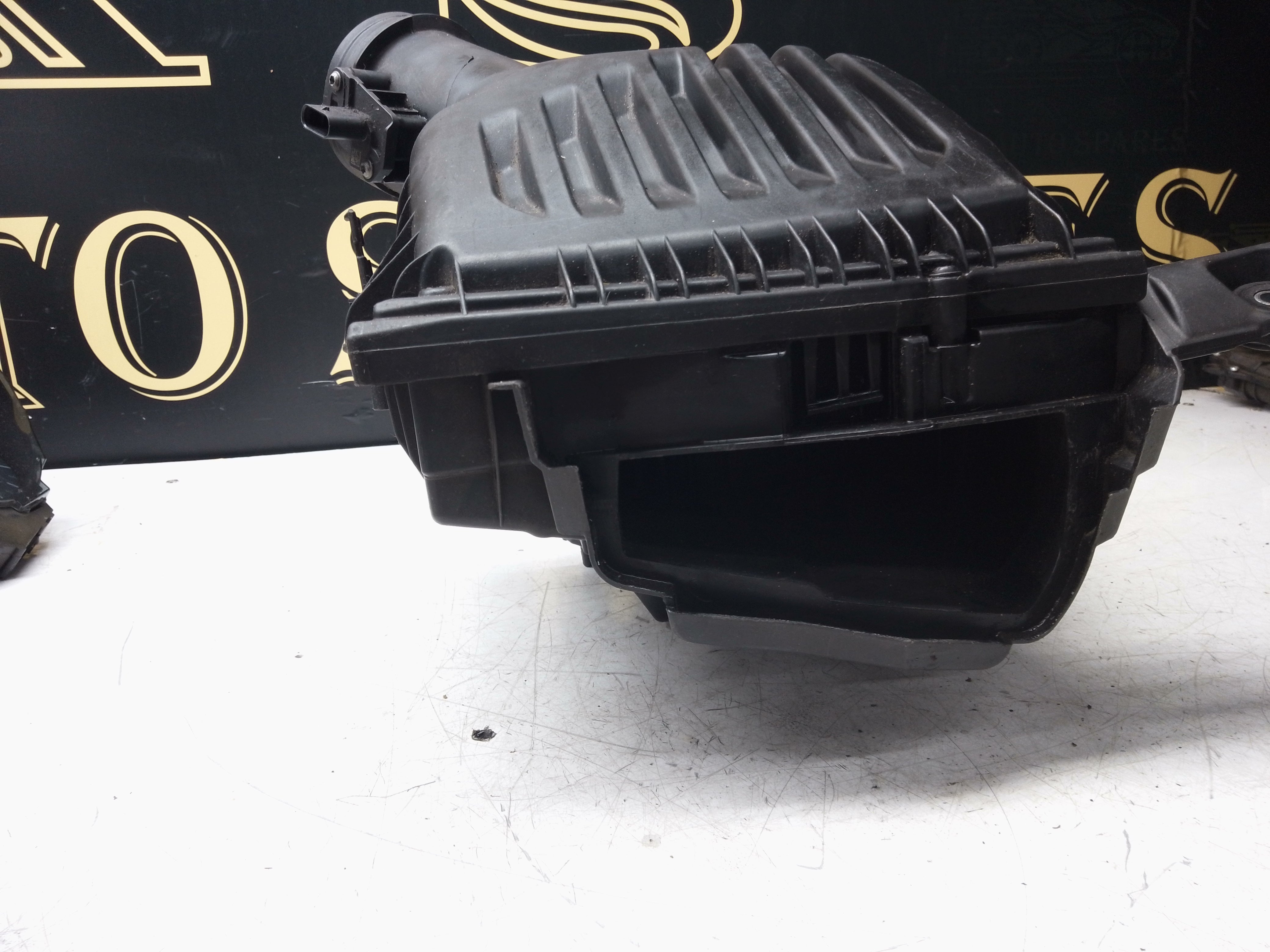 MINI F56 1.5 Air Filter Box Housing Assembly 13718513916 – 2014–2021