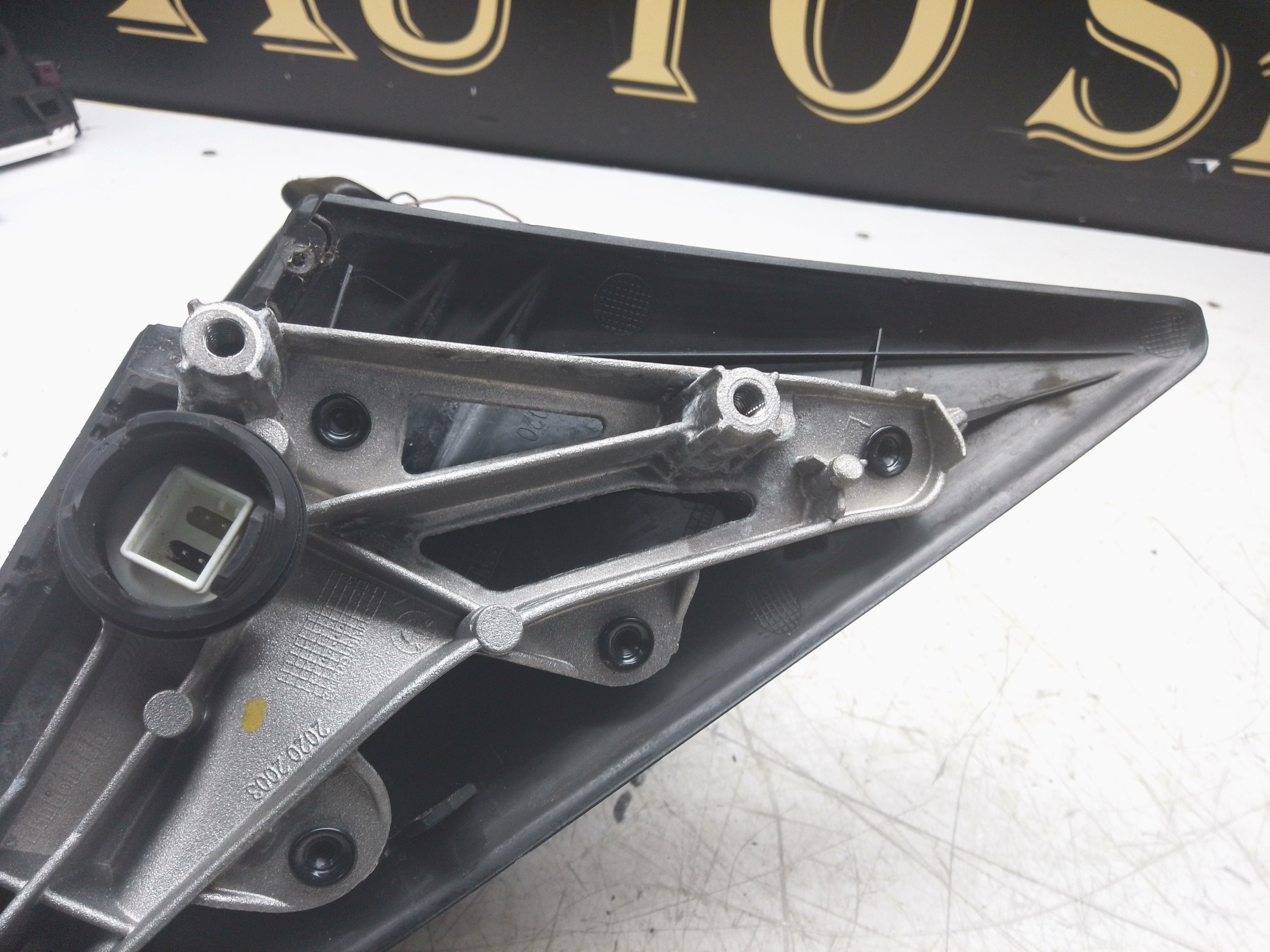 BMW 1 Series F20 2010-2014 Passenger Left Wing Mirror 6Pin-plug (20202003)