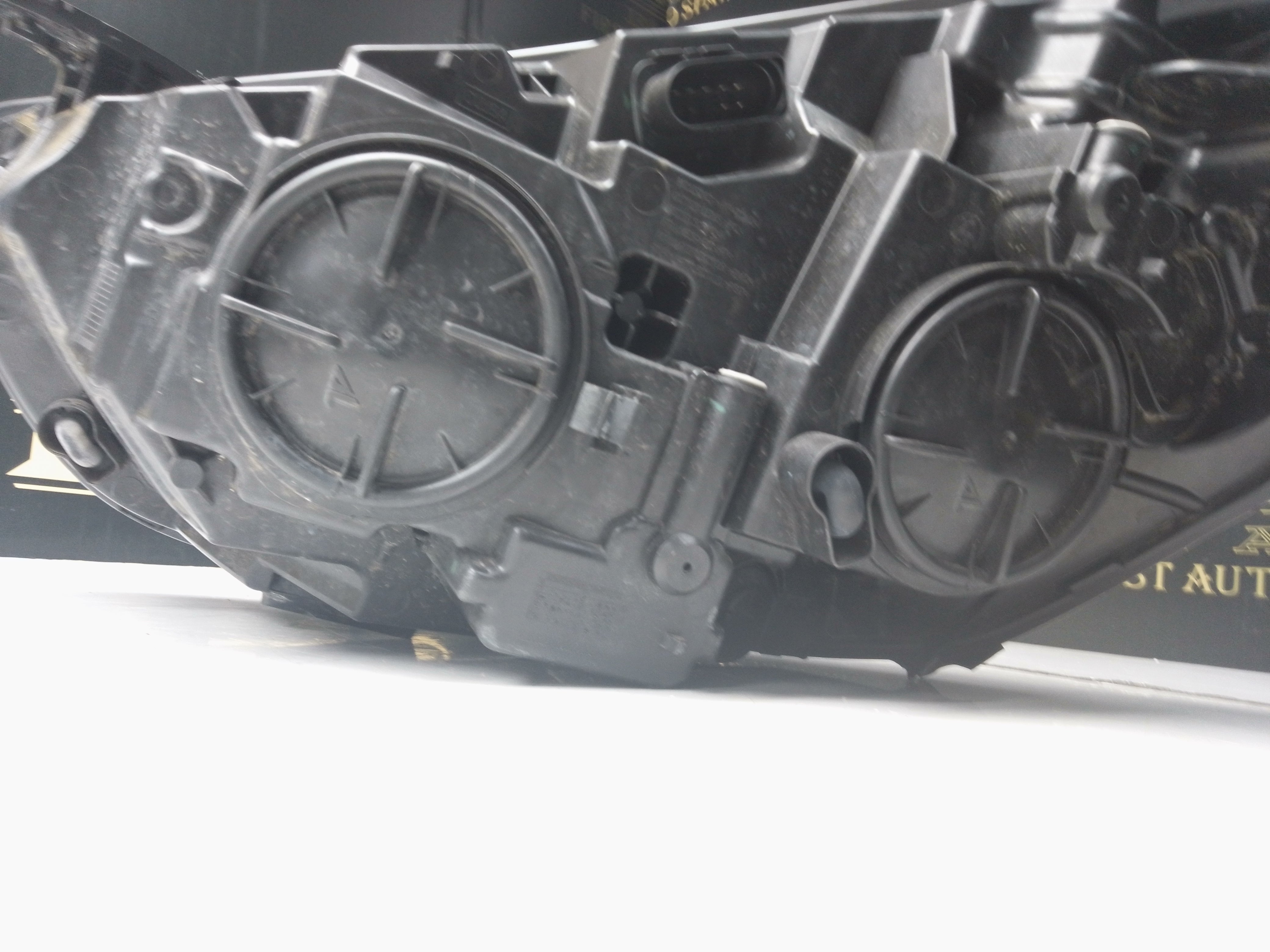 Ford Transit Custom 2021 Right Headlight (JK21-13W029-AJ)