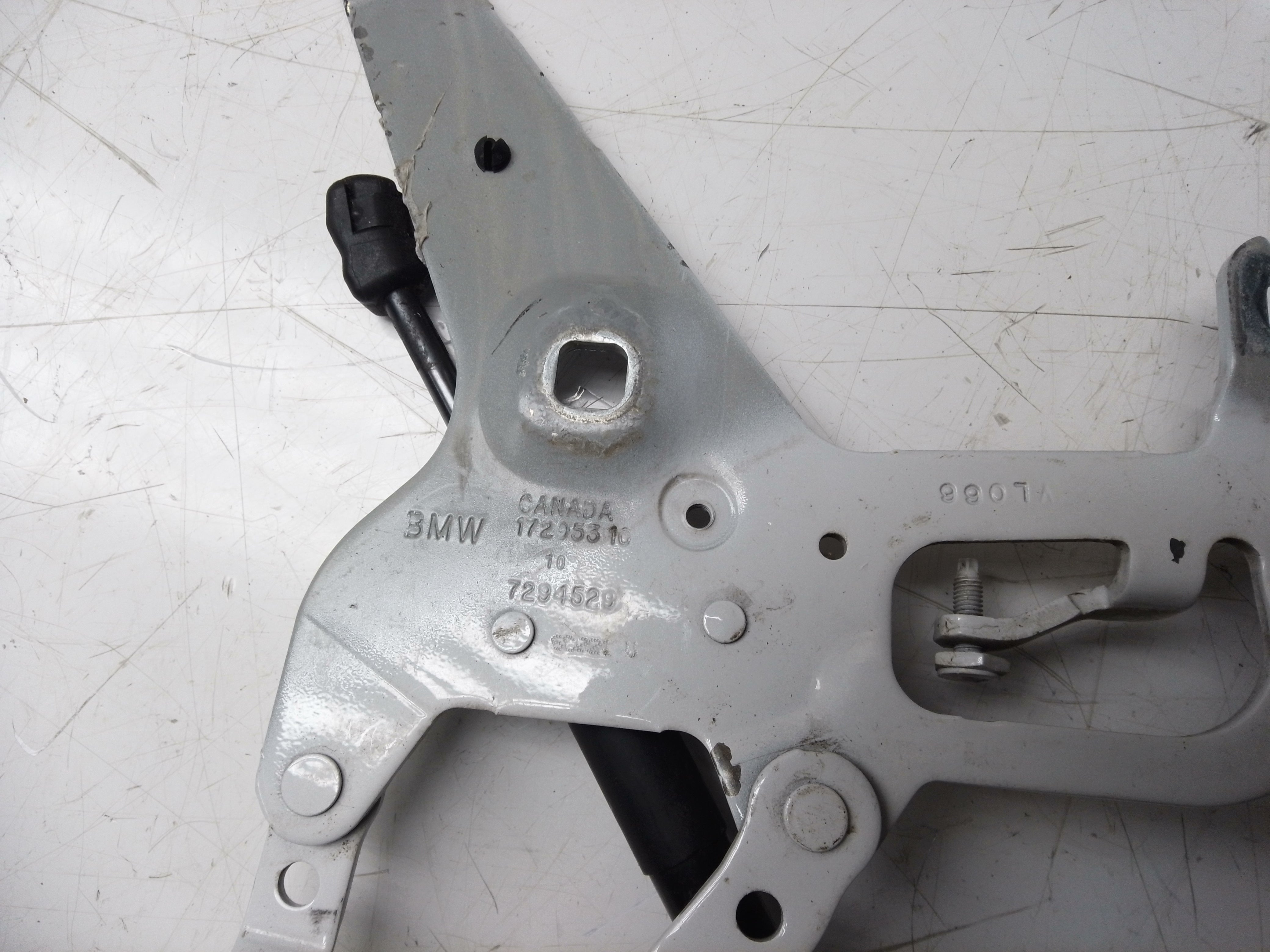 BMW X5 F15 Hinges (7294529) (7294530) with Actuators (0589-P1-000095)