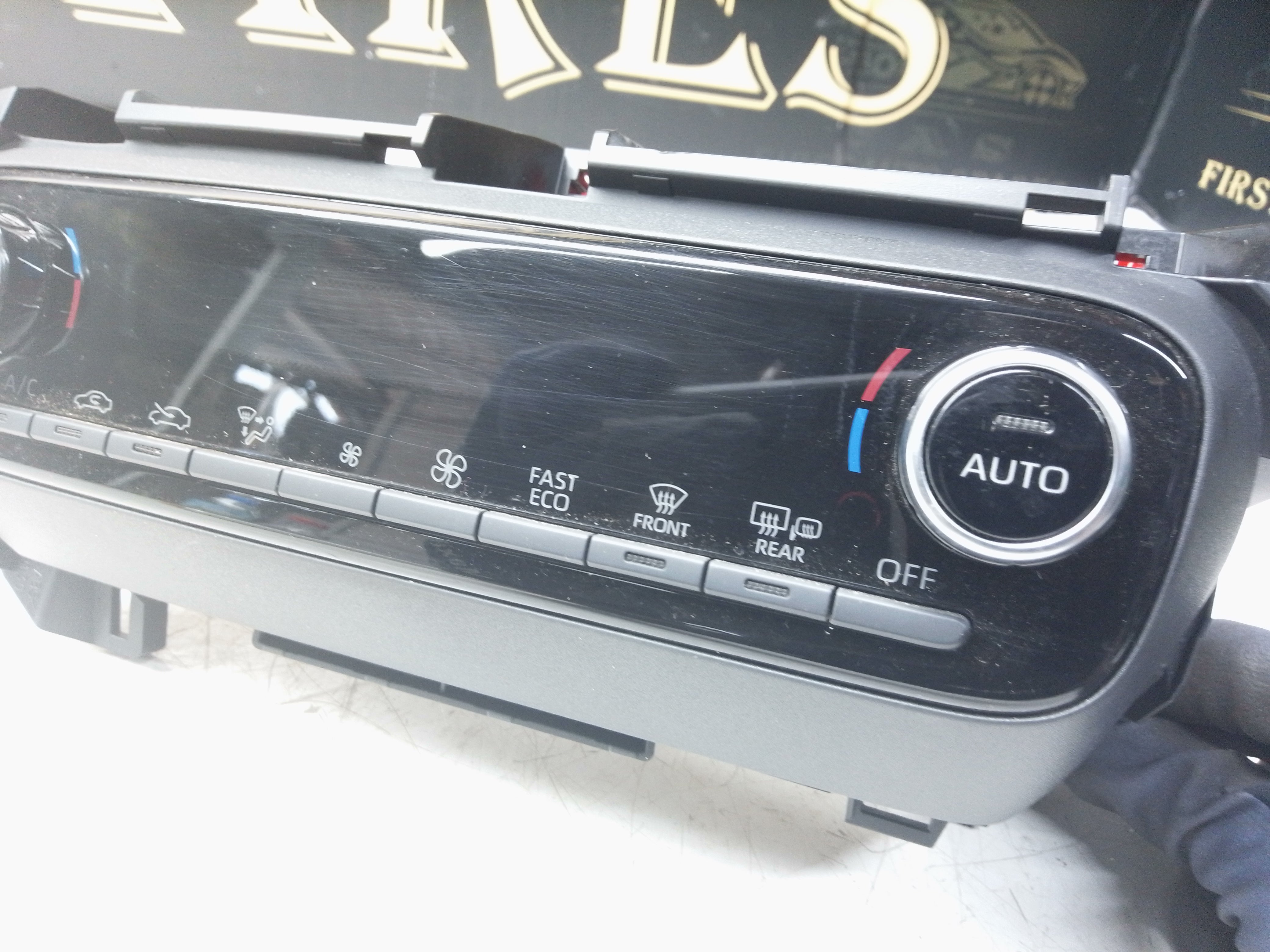 Toyota Yaris 2023 Heater Control Unit (55900-0DM80)