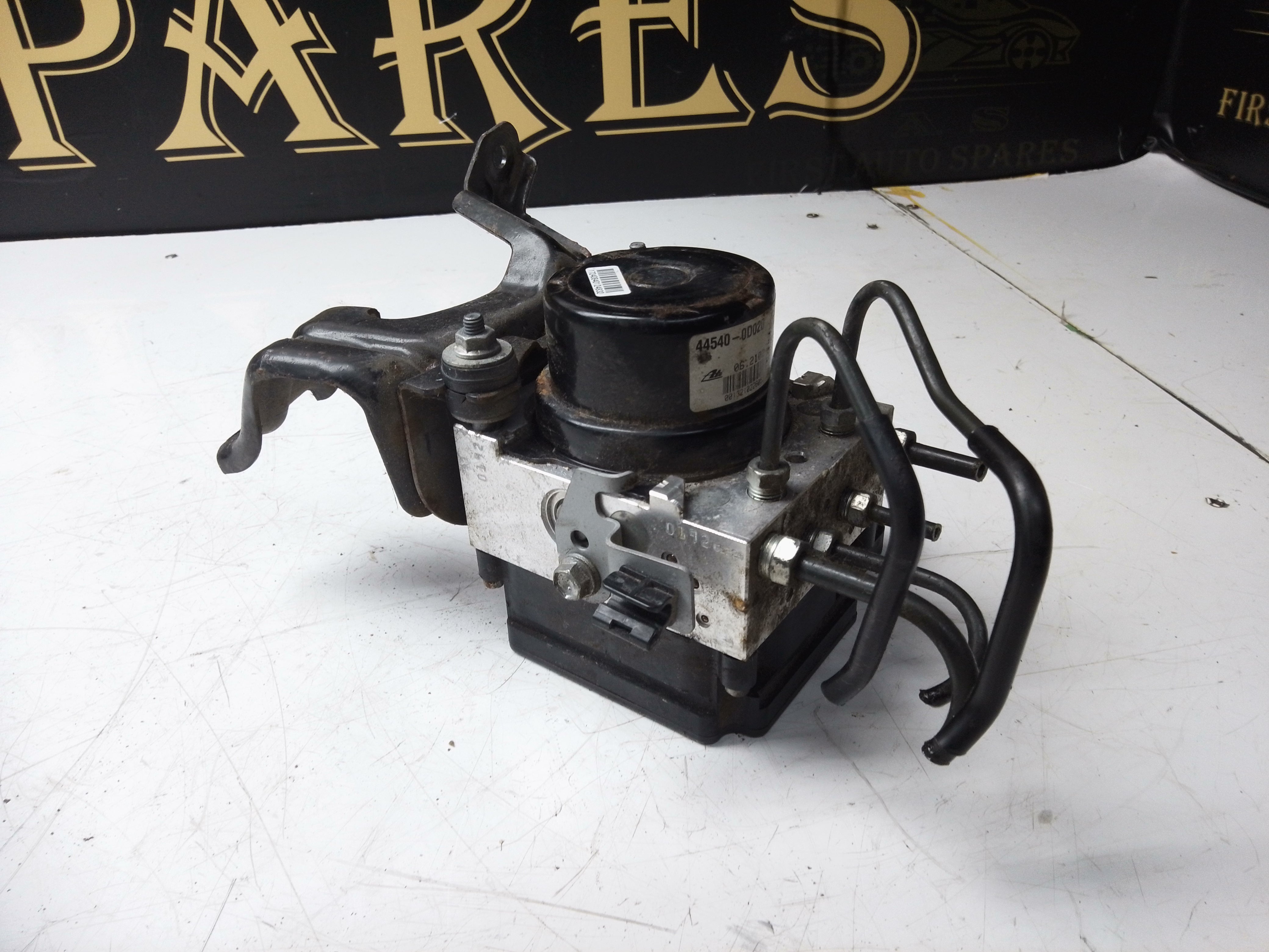 Toyota Yaris 2012 ABS Pump / Modulator (89541-0D100)