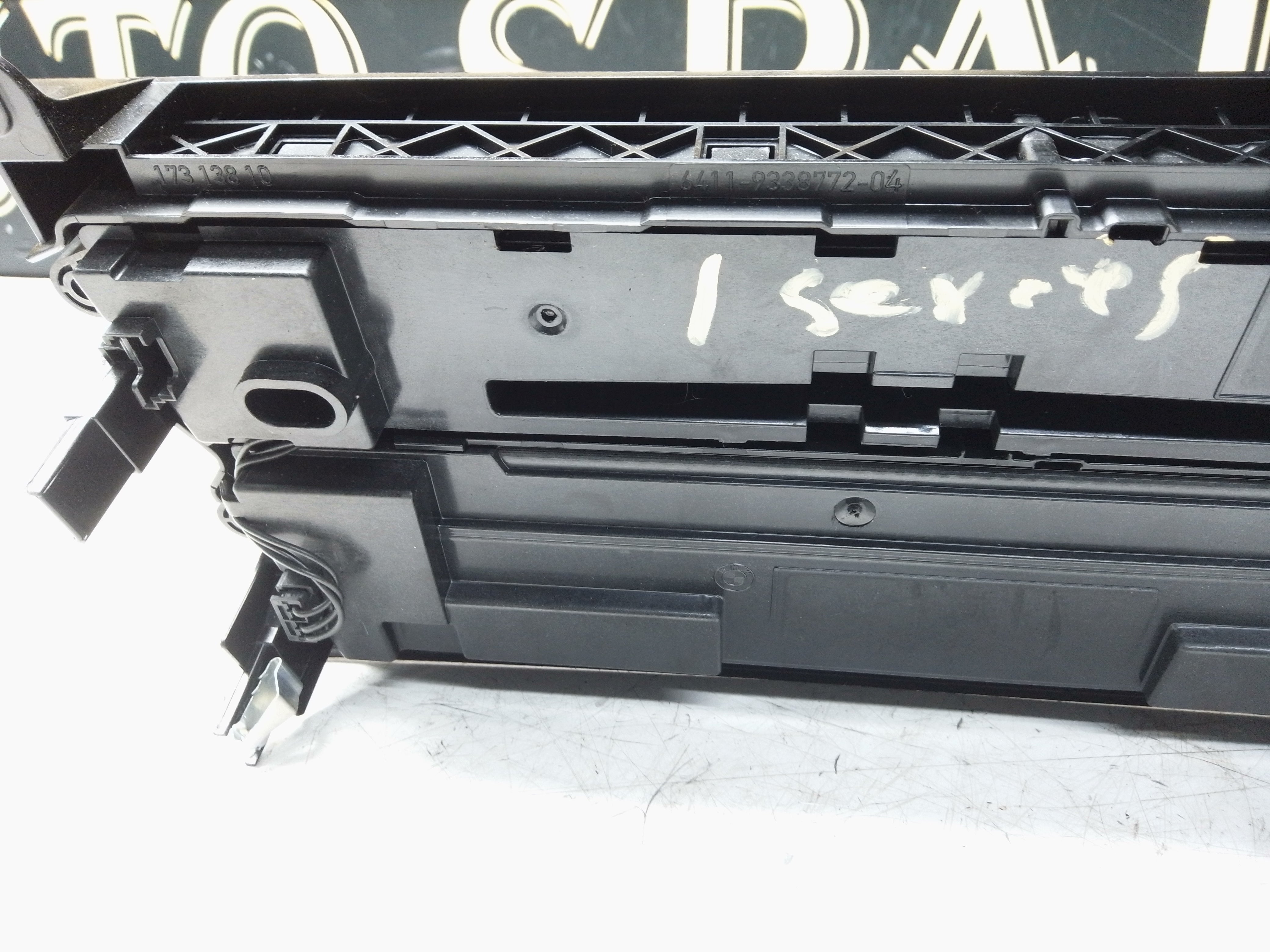 BMW 1 Series F20 / F21 LCI A/C Climate Control Panel with Heated Seats (9338772)