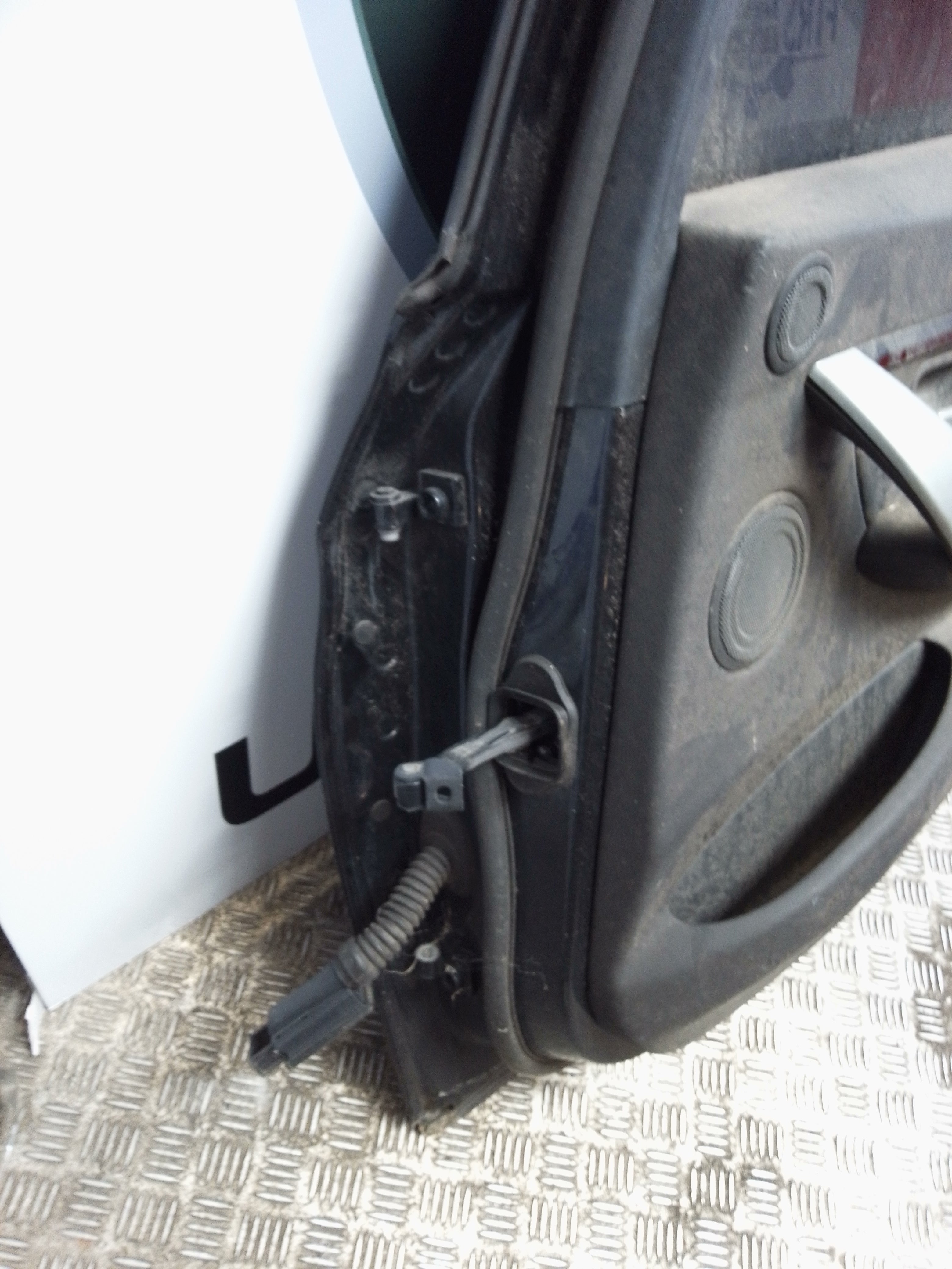 BMW 5 Series G30 / F90 M5 Rear Driver Side Door (Right Rear Door Shell) – 2017–2023