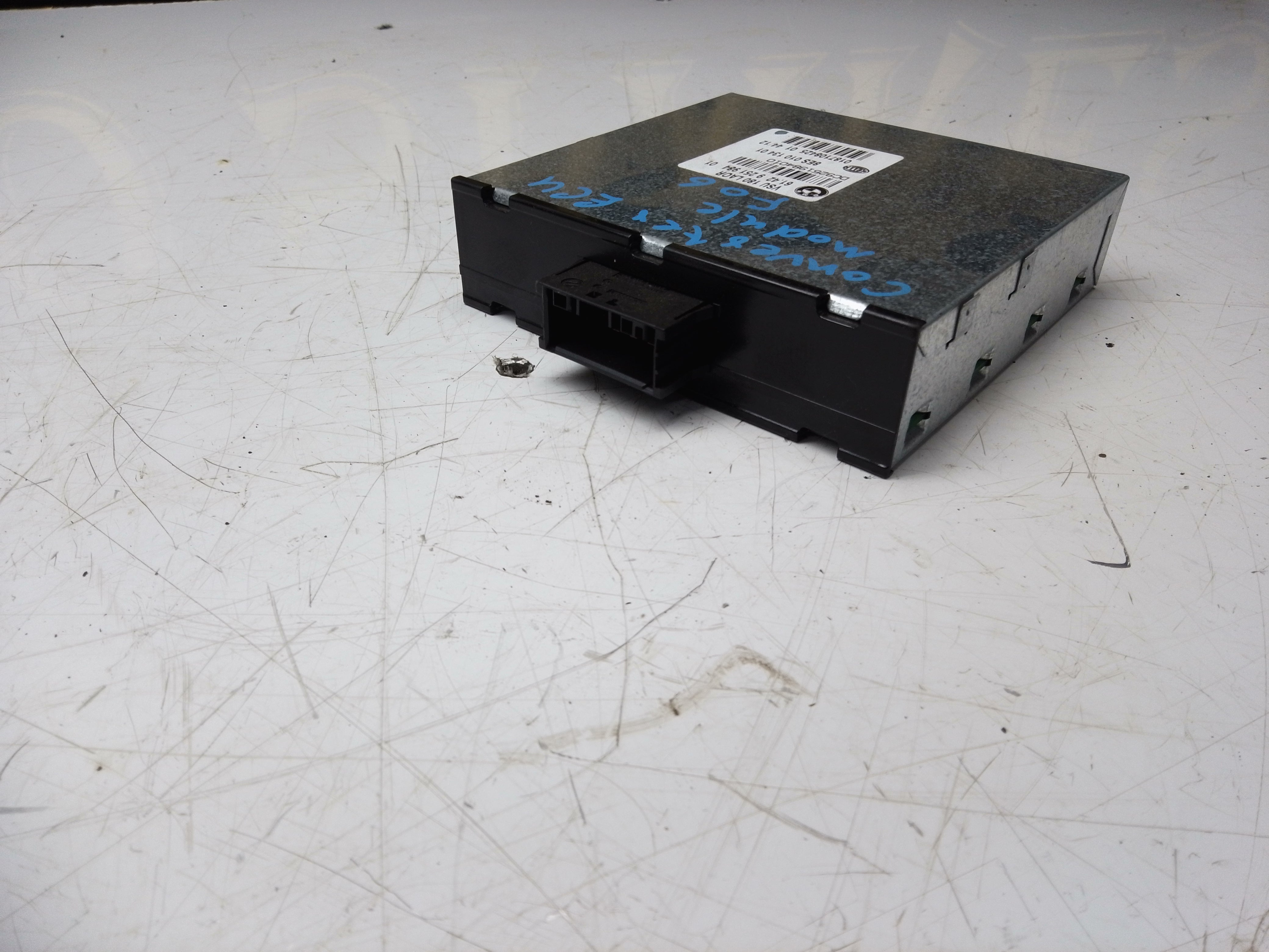 BMW 3, 5, 6 Series Voltage Converter Module (9251984 ) (61.42 9251984)