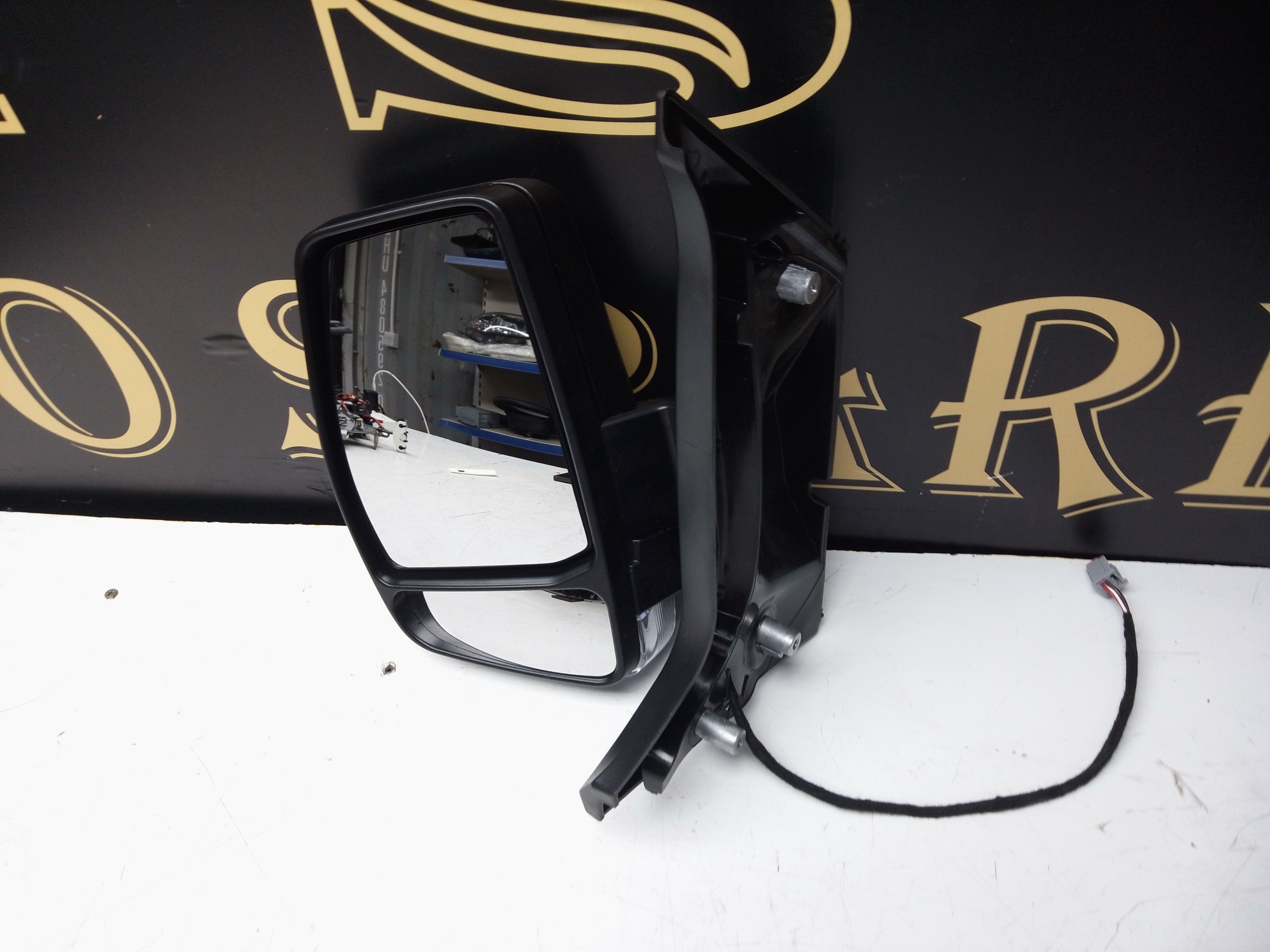 Ford Transit Custom 2014–2017 Left Long Arm Mirror