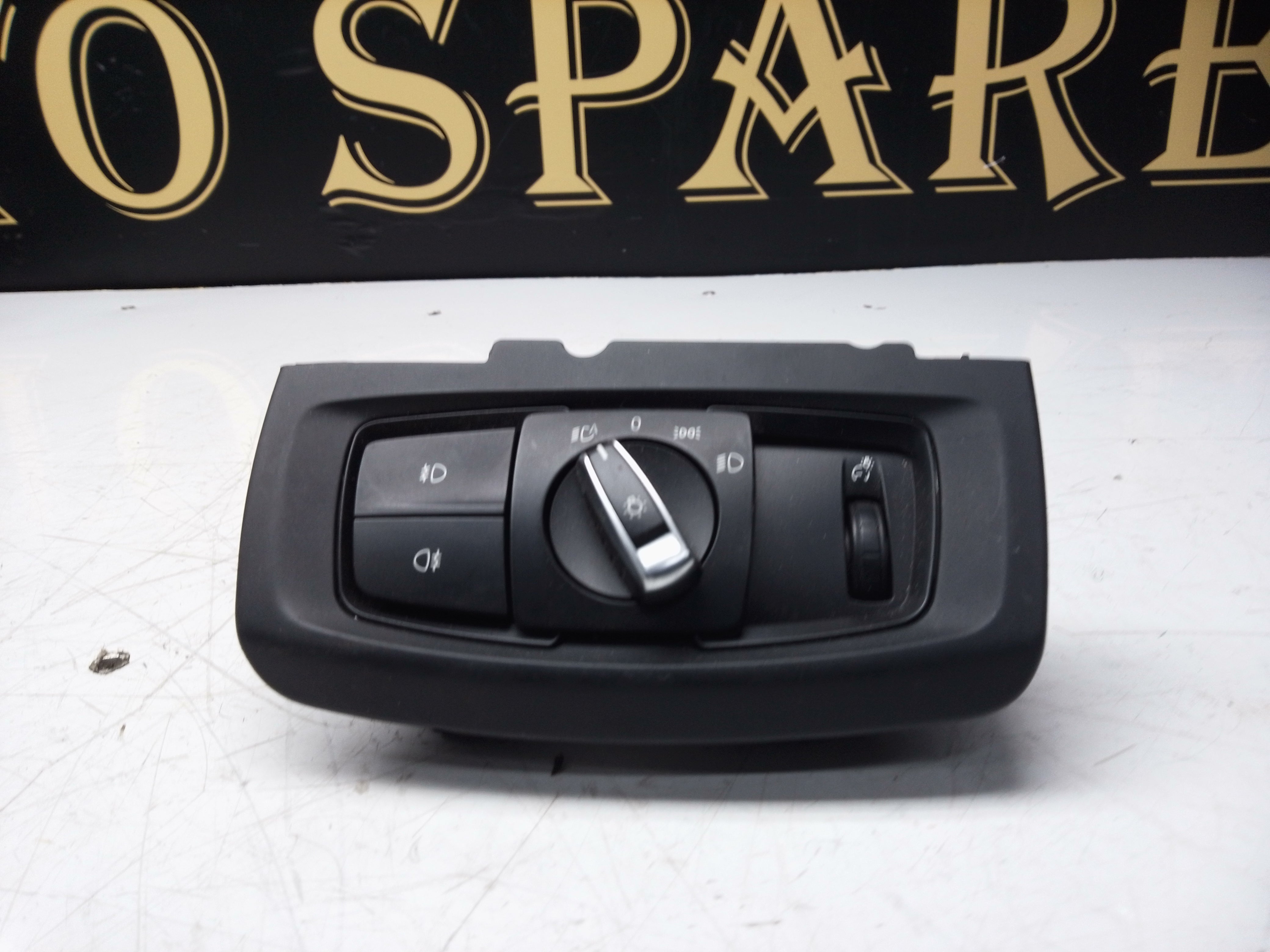 BMW 2 Series F45, F46 & X5 F15 Headlight Control Switch (9390202)