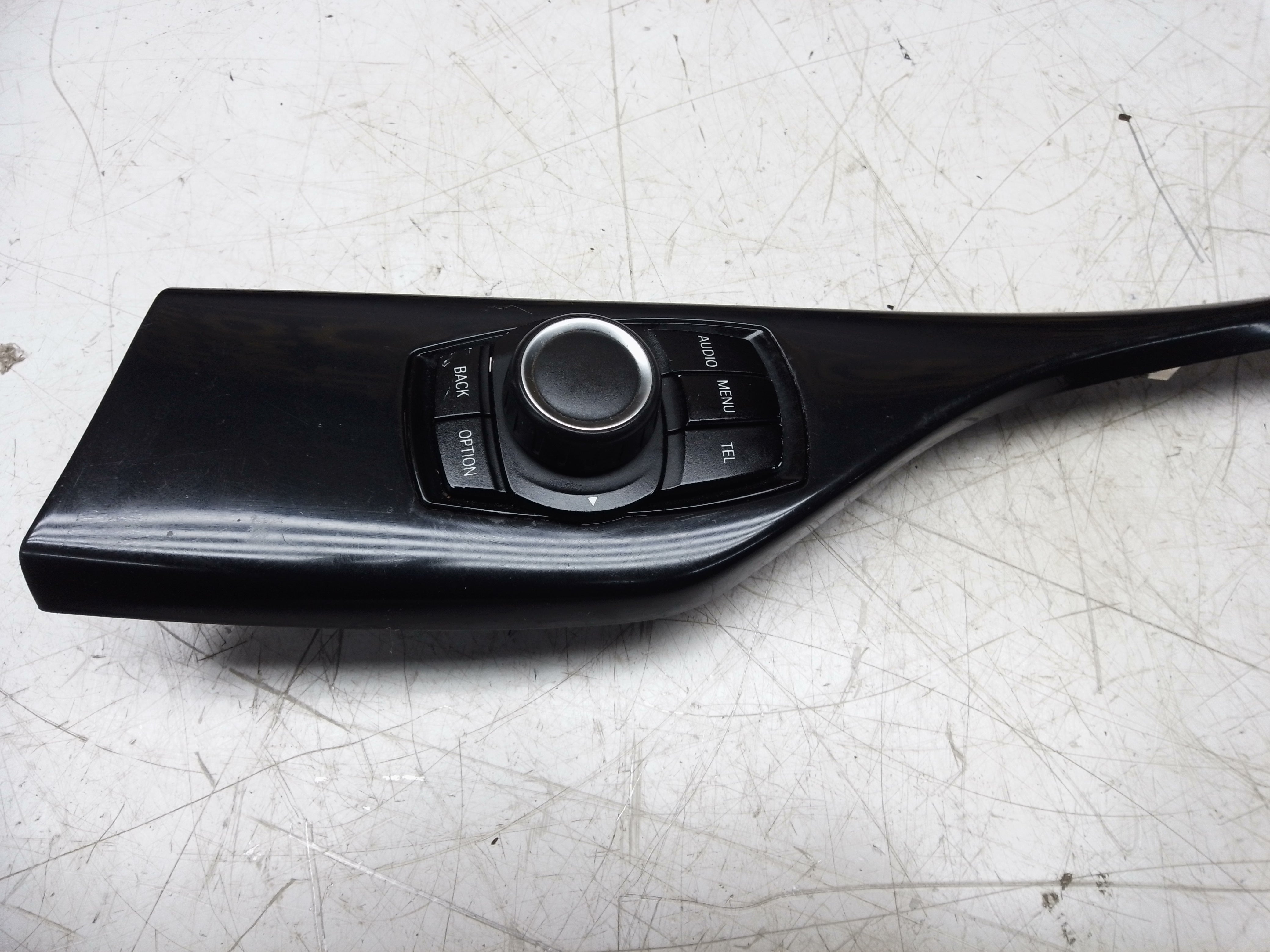 BMW 1 Series 2013 F20 iDrive Controller Switch With Trim (ZE926170403)