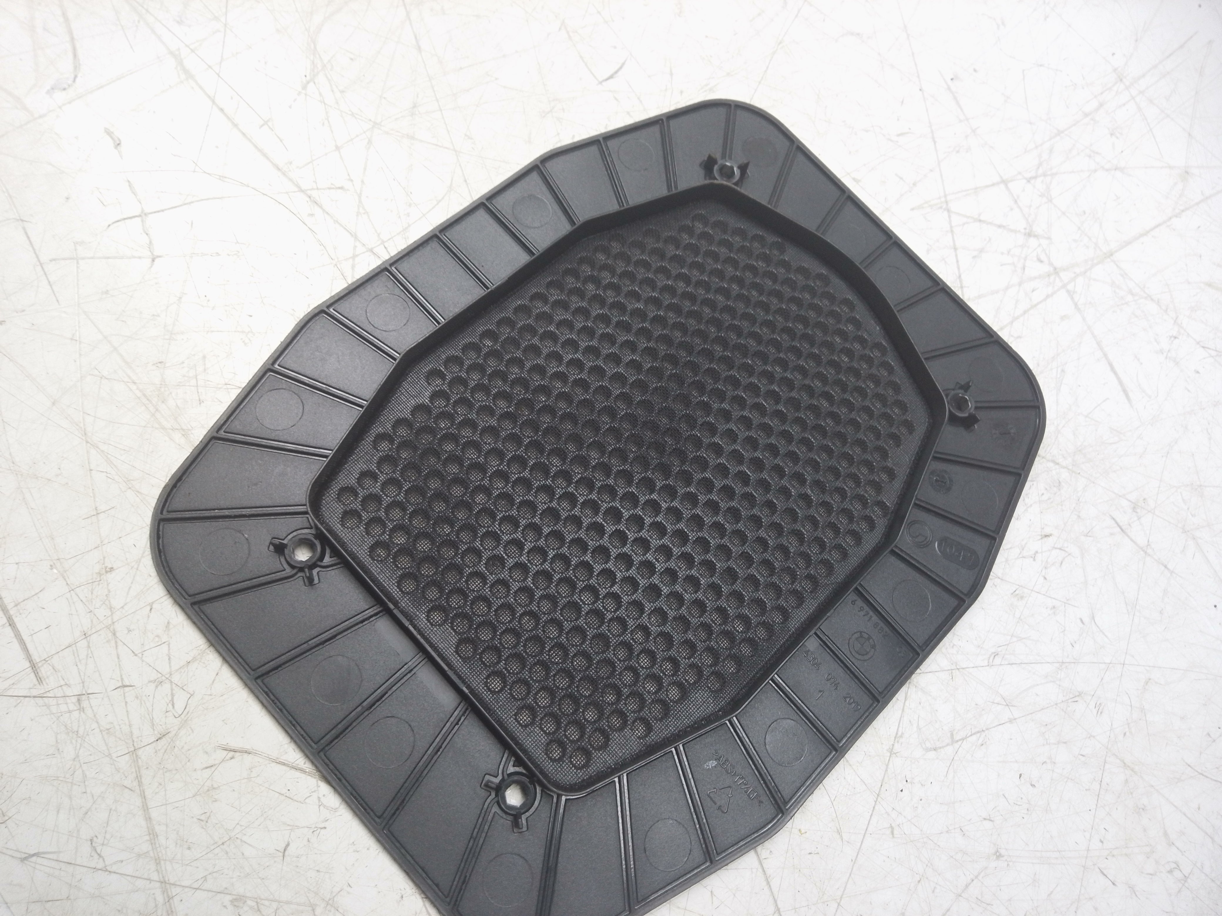 BMW X5 E70 Central Woofer Trim Panel (6971882)