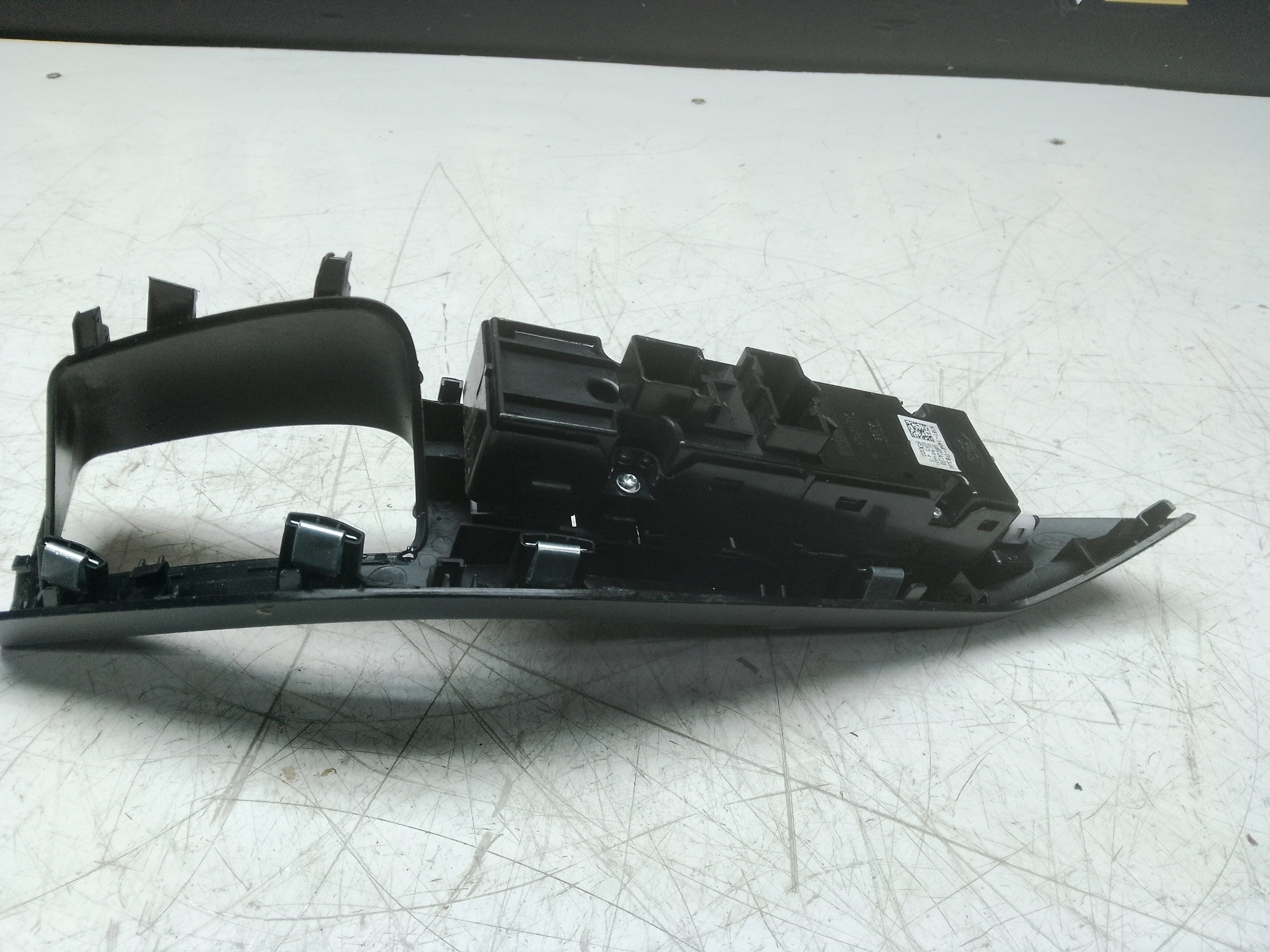 Ford Fiesta 2017–23 Right Side Window Control Panel (N1B1-14540-DB3JA6)