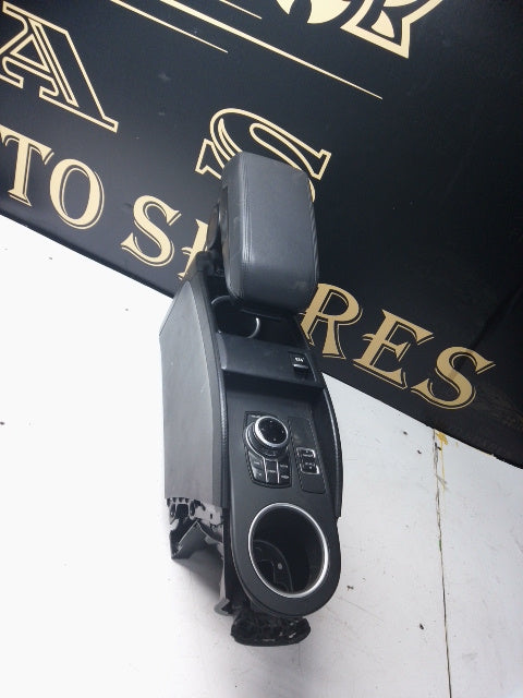 BMW i3 L01 Centre Middle Console Armrest (727 584.10) Unit i-Drive Controller (1678588)