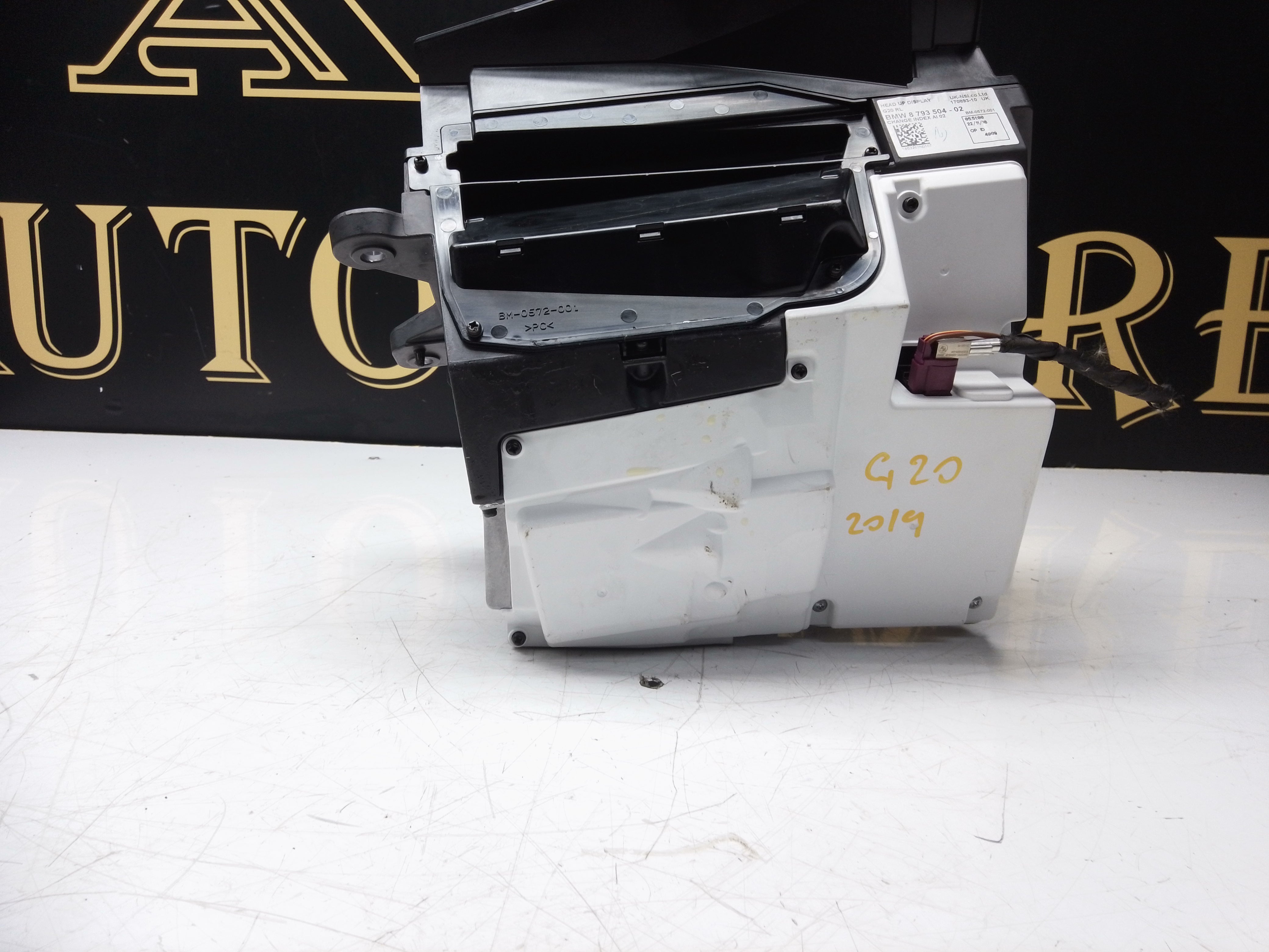 BMW 3 Series G20 G21 2019 Head-Up Display Unit (HUD) (8793504-02)