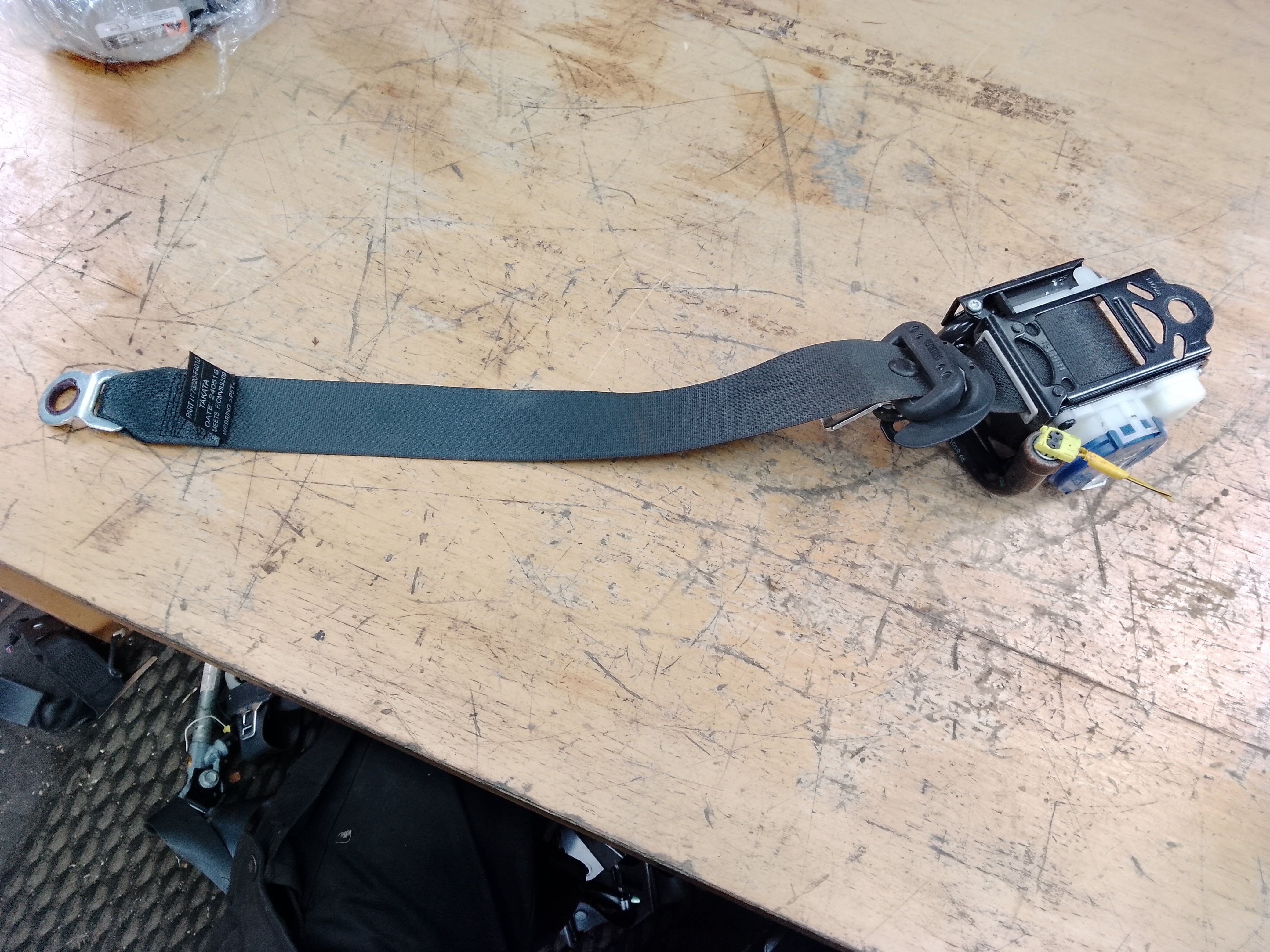 Toyota C-HR 2016-2023 Left Passenger Nearside Front Seat Belt (73220-F4010)