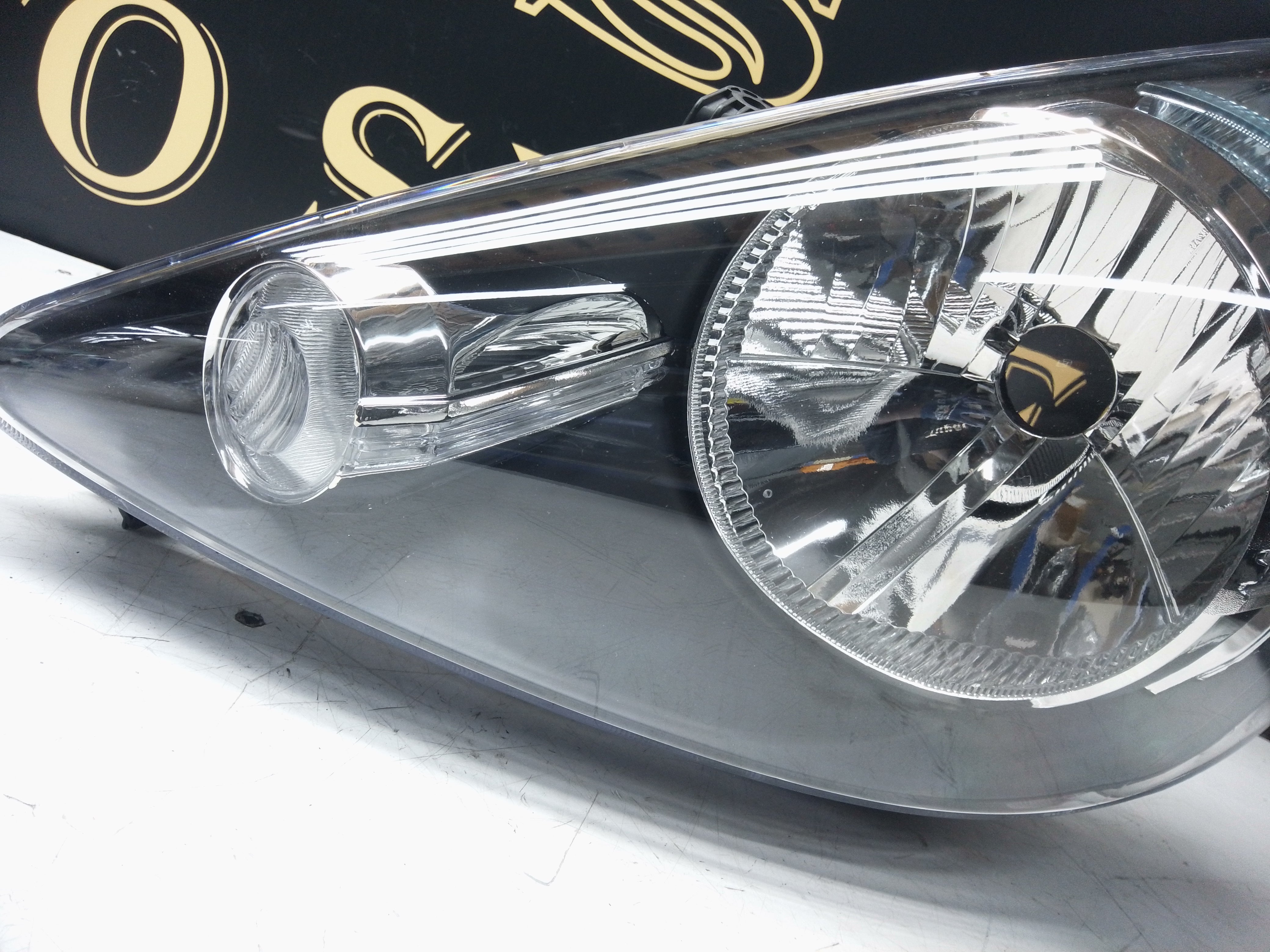 Honda Jazz 2004–2008 Left Headlight