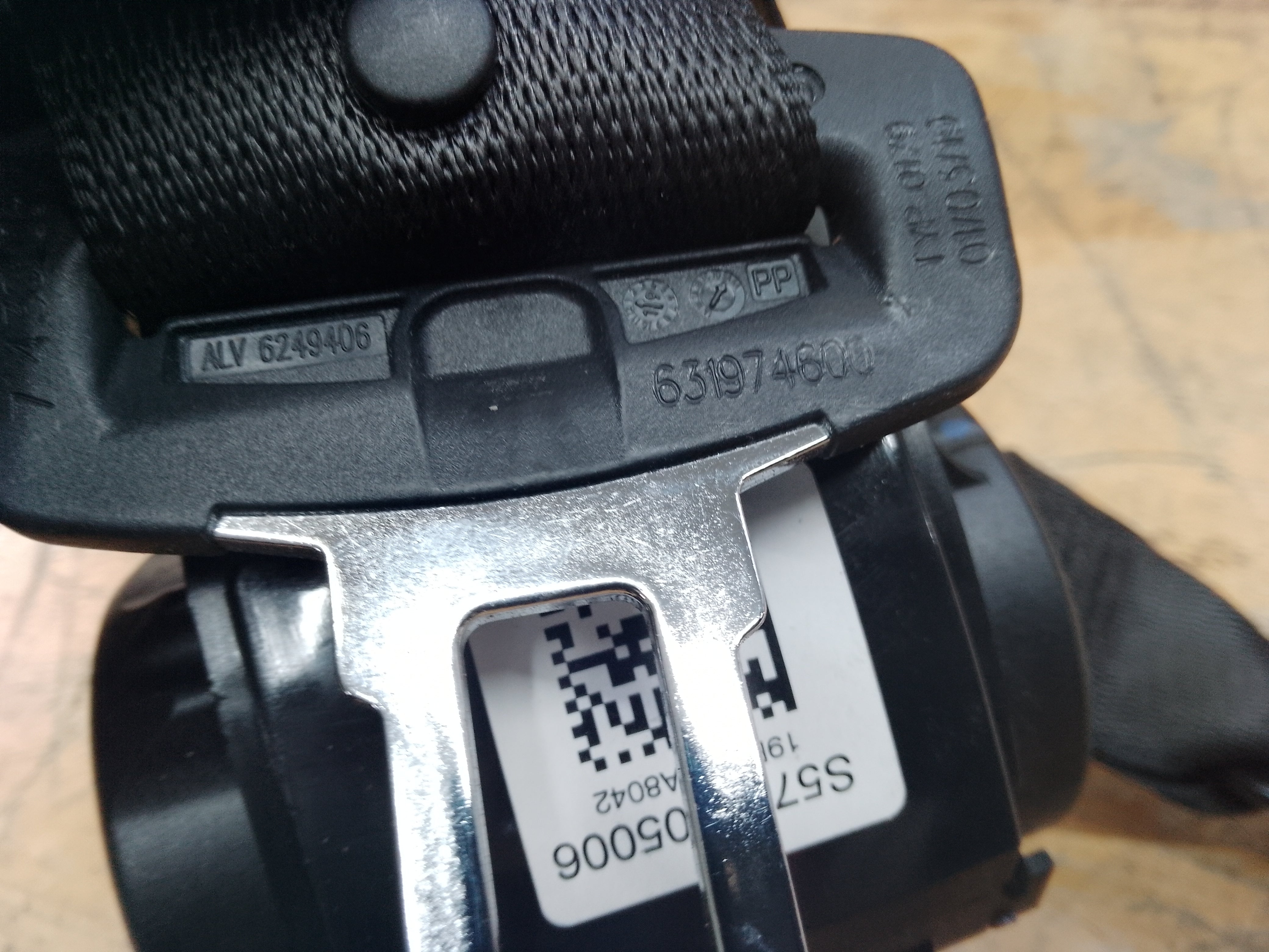 BMW 5 Series G30 M Sport Rear Centre Seat Belt (635775400B) (000.00-090.0H)