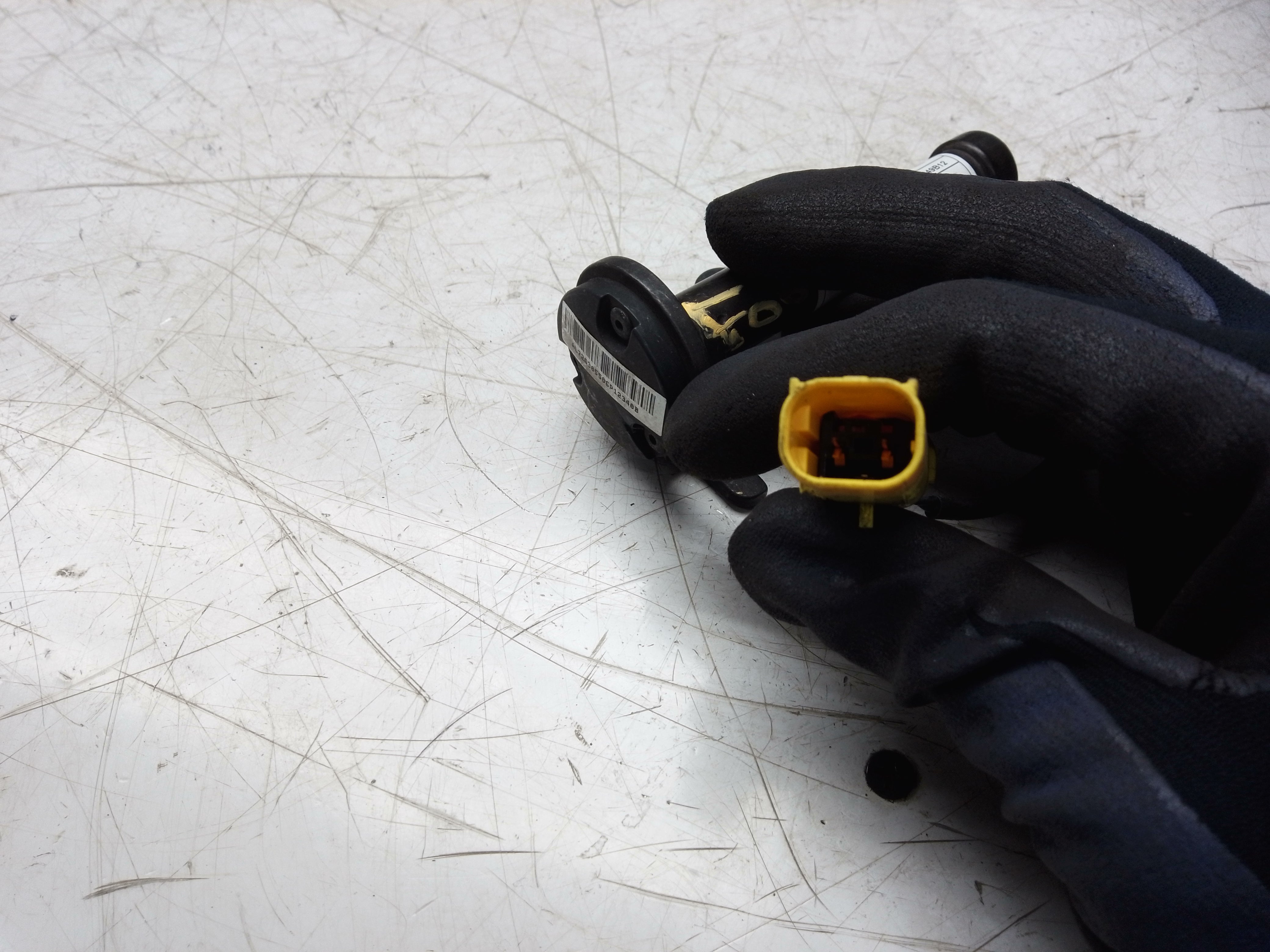 BMW 6 Series Gran Coupe F06 Left & Right Bonnet Actuator (7263055)