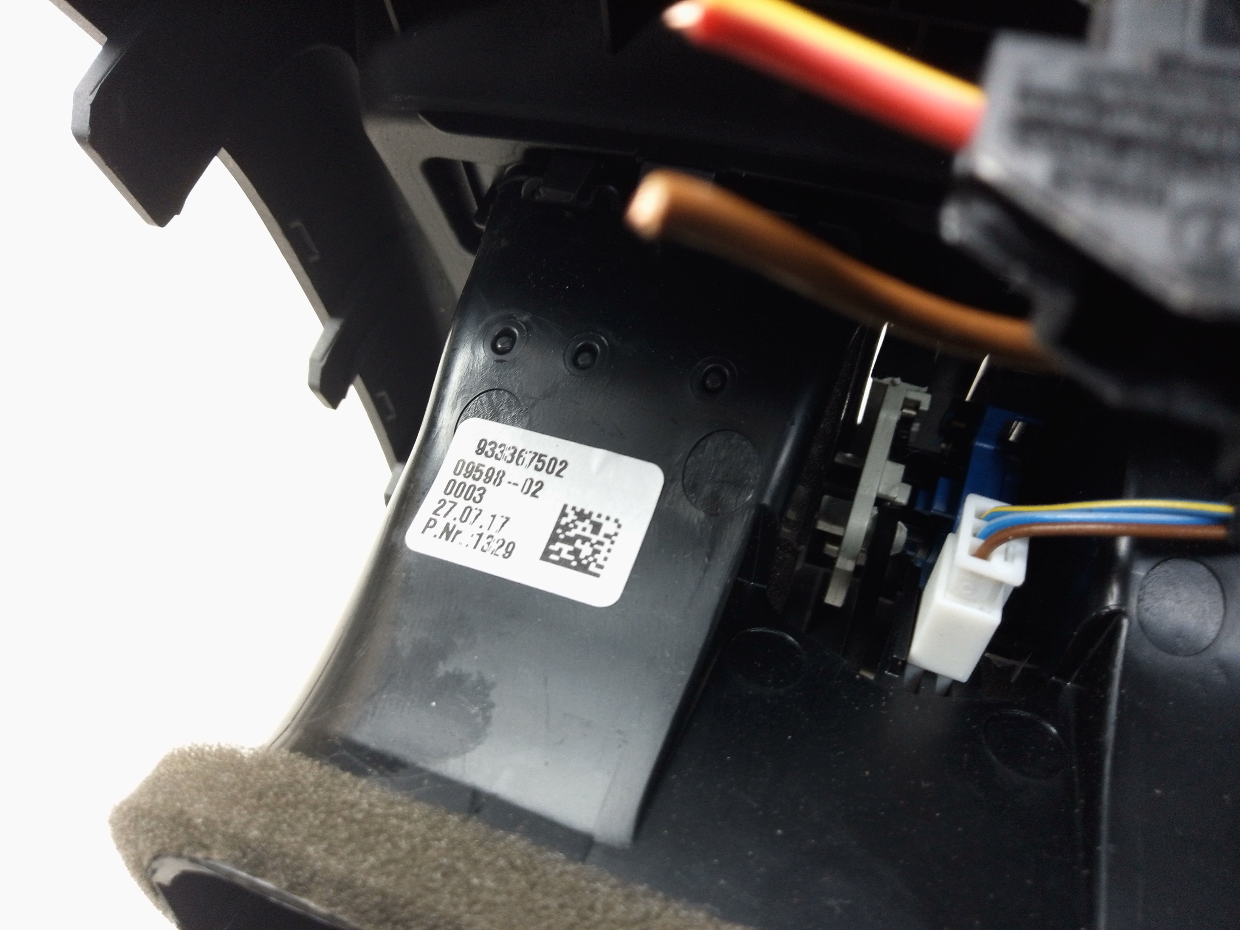 BMW 4 Series F32 2014 Rear Centre Console Air Vent Grill (9207330)