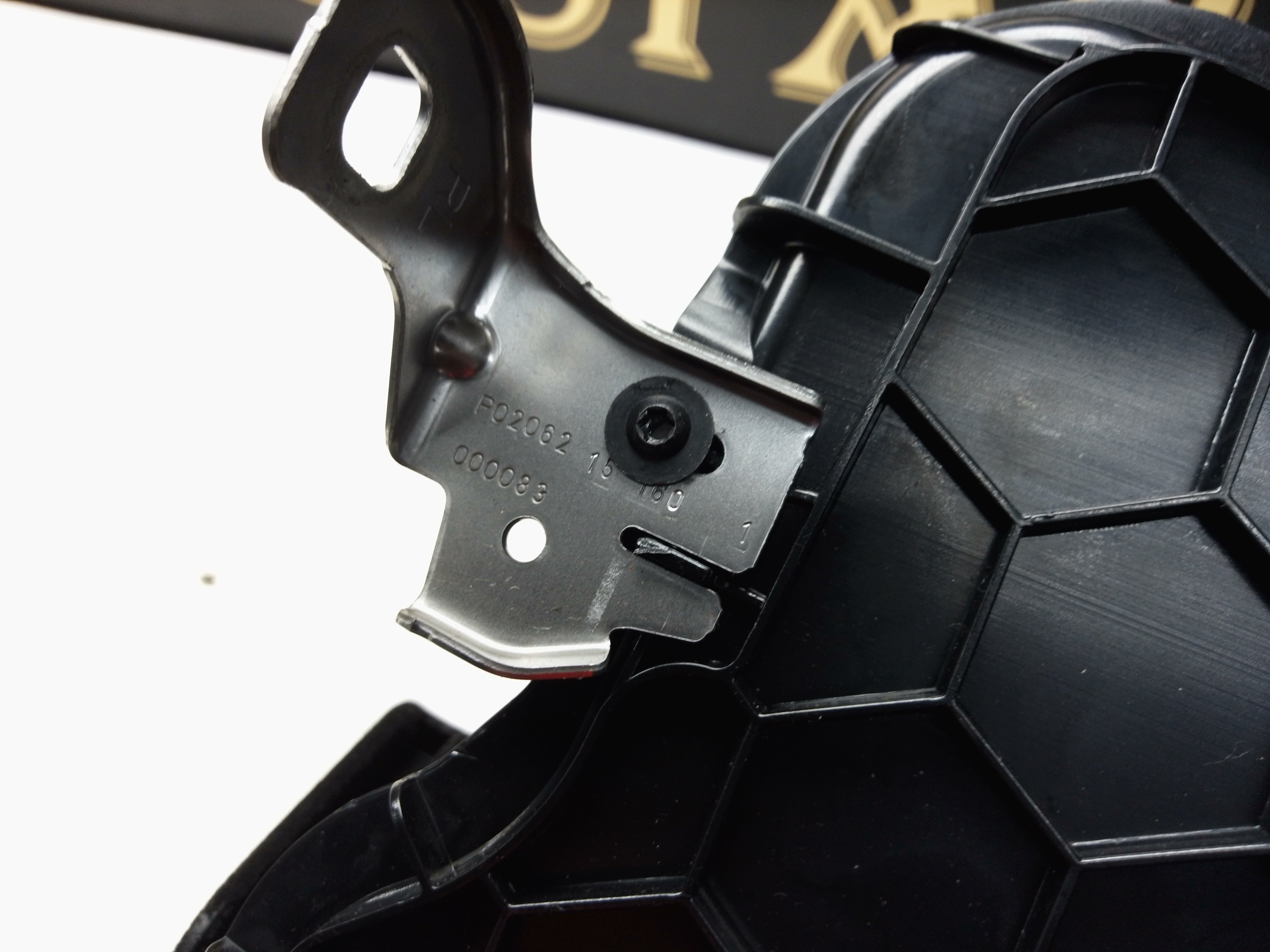 BMW 2 Series F22 M Sport Dashboard Glovebox Storage Compartment (9227250)