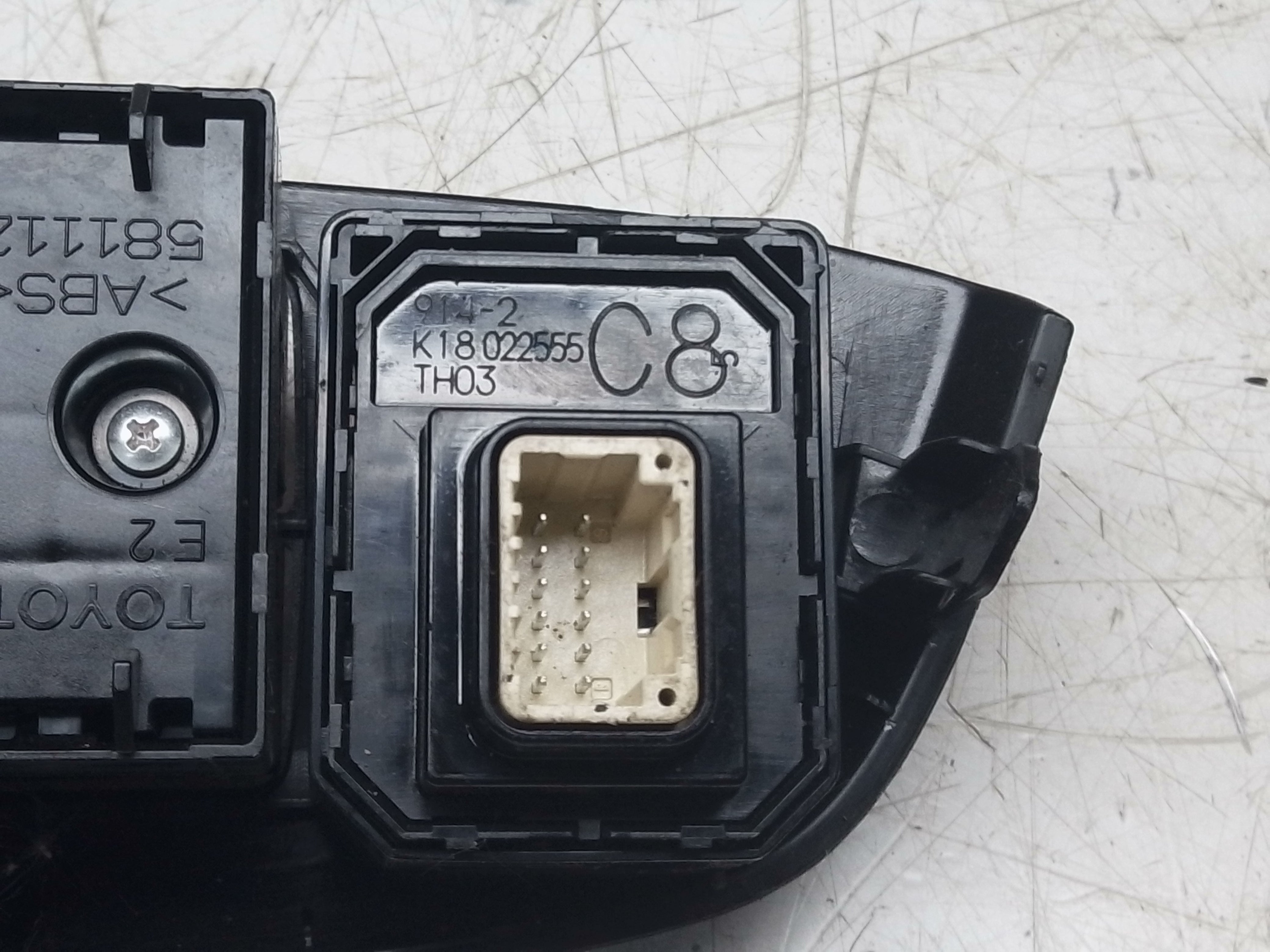 Toyota Yaris 2020–2024 Driver’s 4-Way Window Switch (84040-0D030)