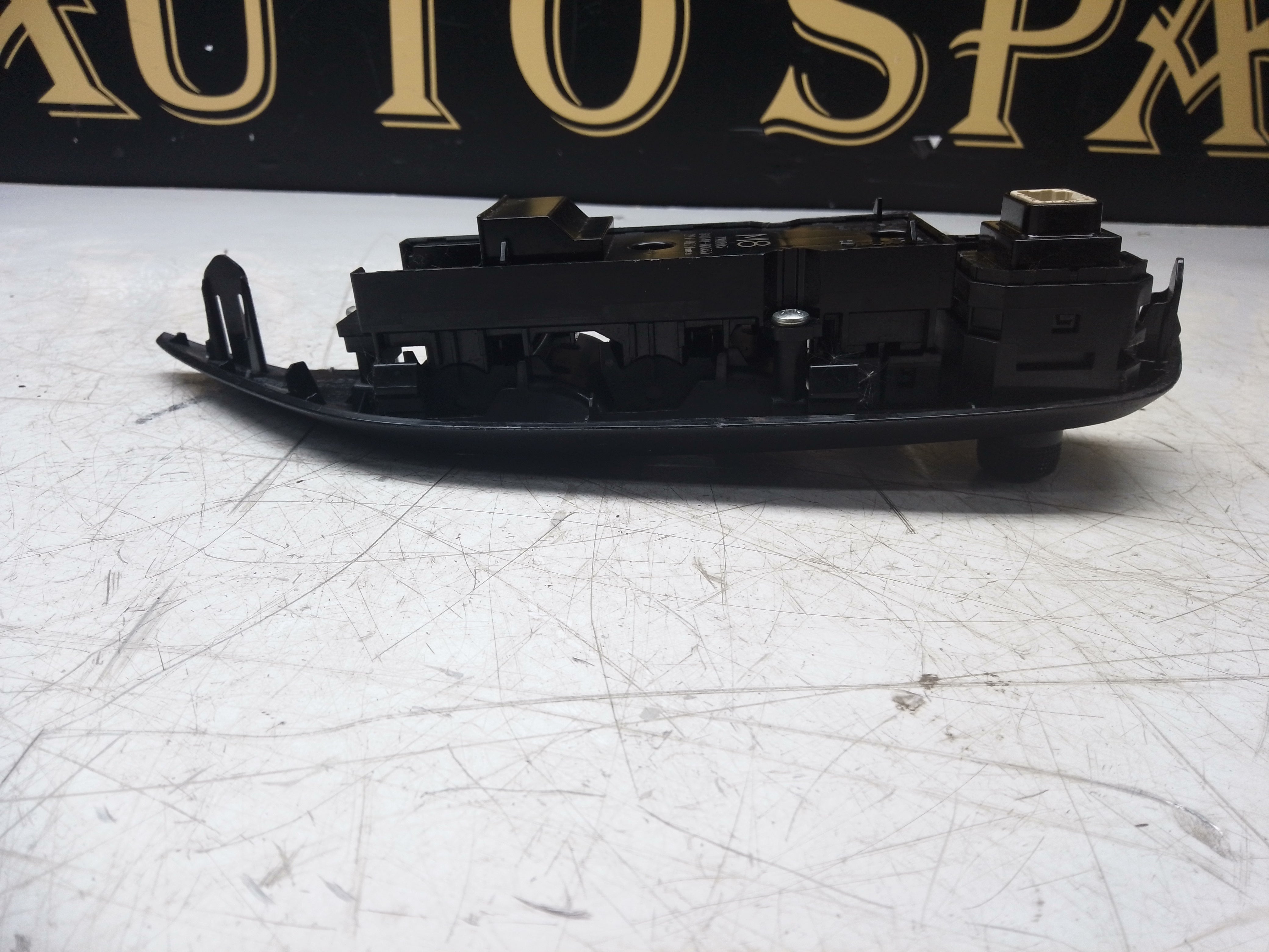 Toyota Yaris 2020–2024 Driver’s 4-Way Window Switch (84040-0D030)