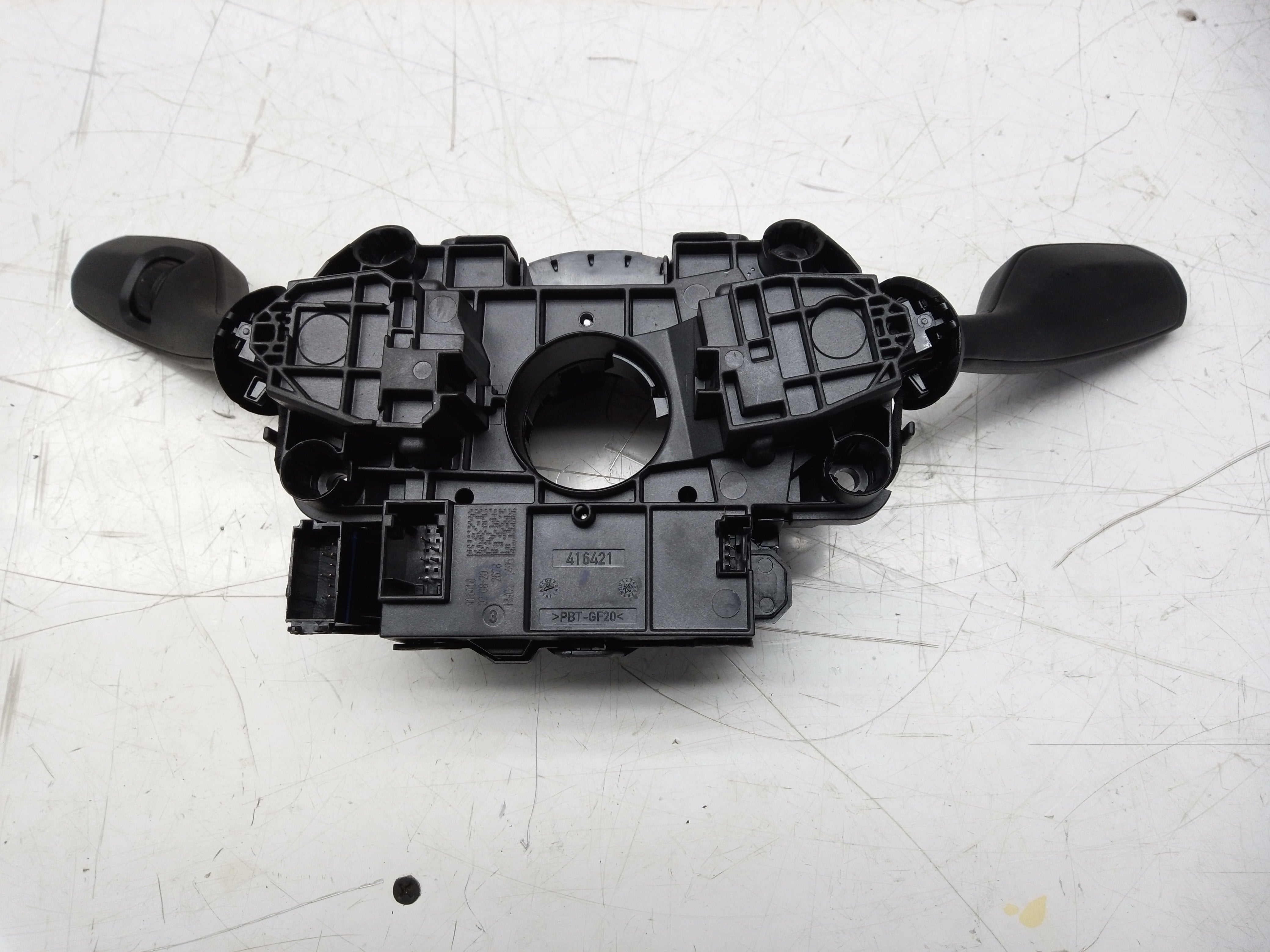 BMW G20 G31 Wiper Indicator Stalk with Squib (61319436)