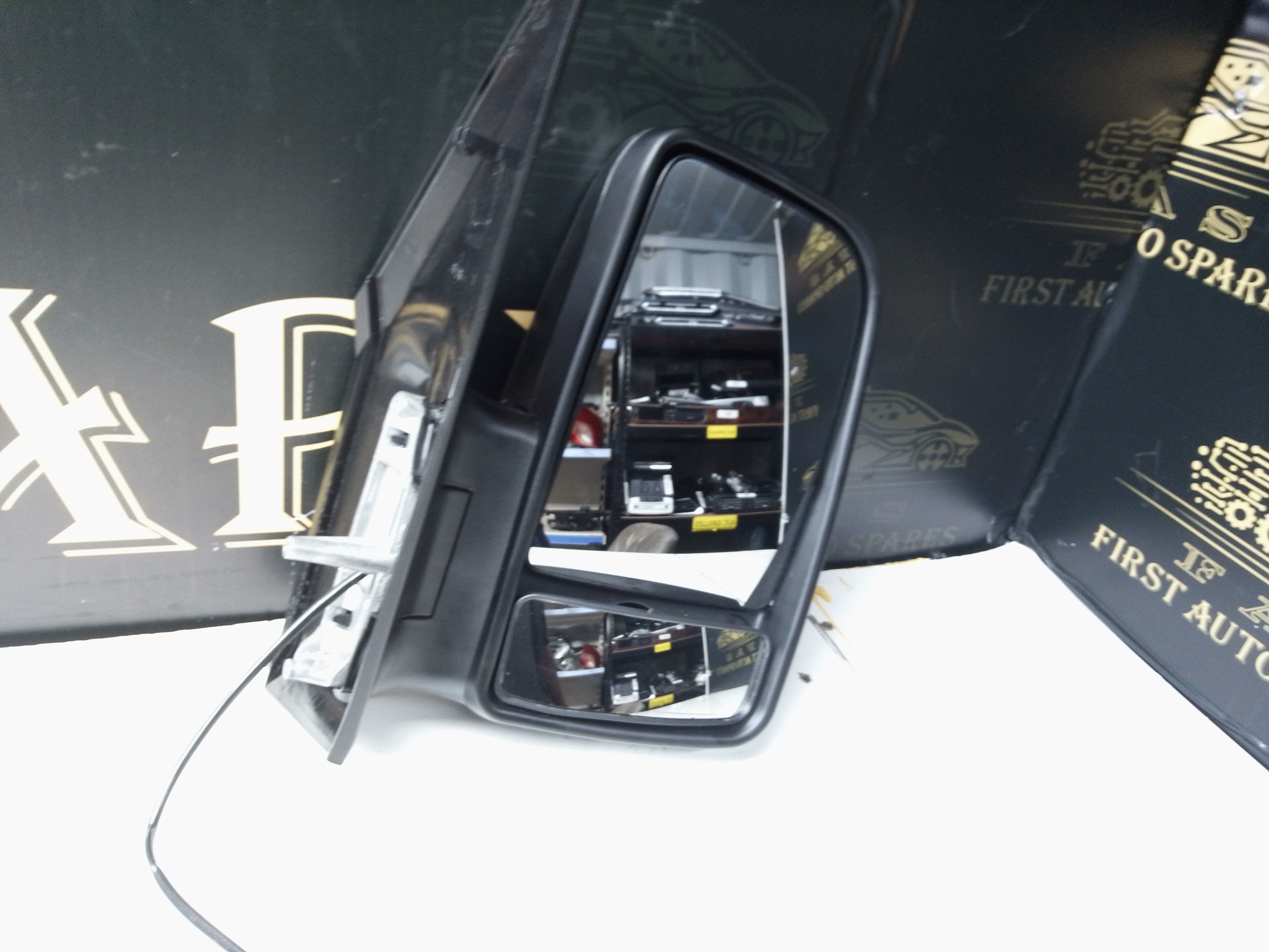 Mercedes Sprinter W906 2014–2017 Right Wing Mirror (Electric)