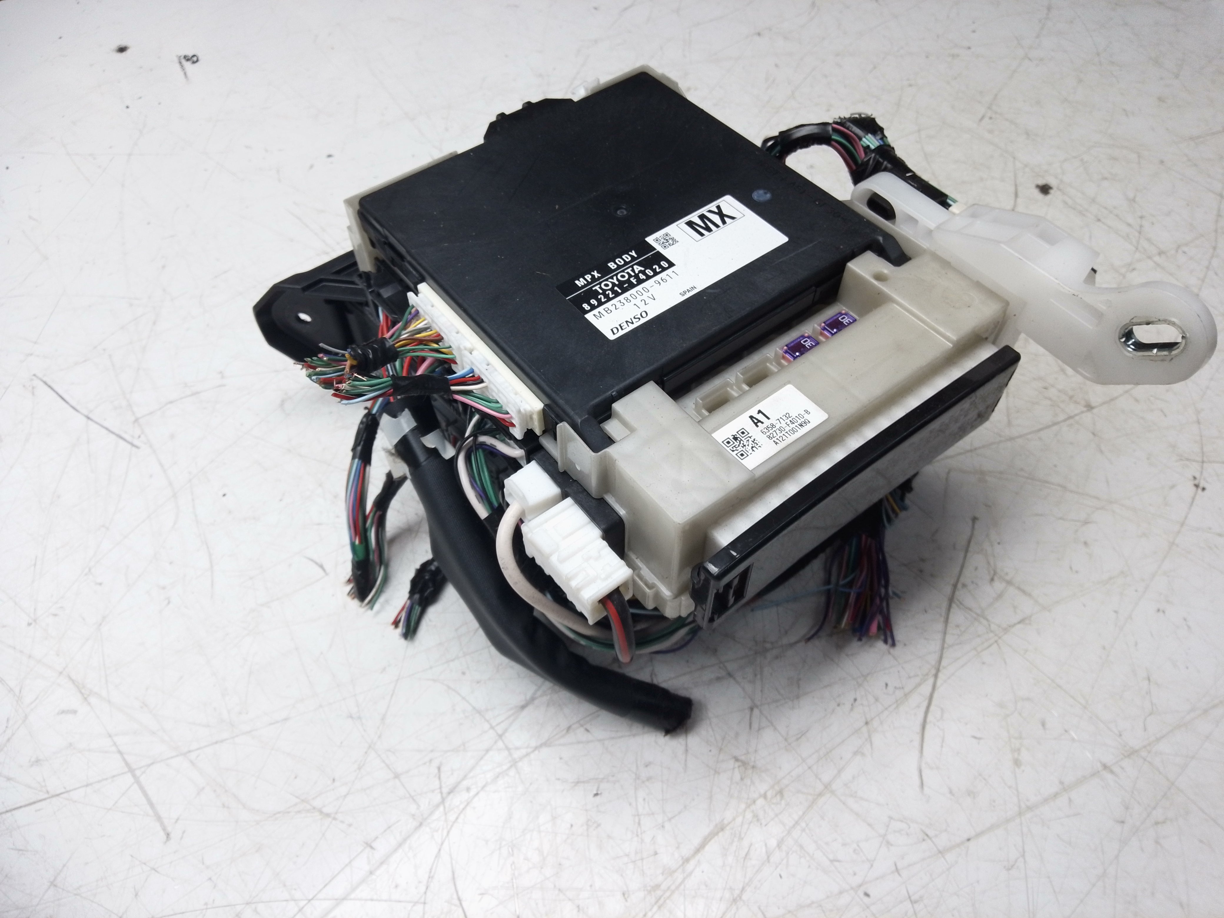 Toyota C-HR Body Control Module 1.8 Hybrid (89221-F4020)