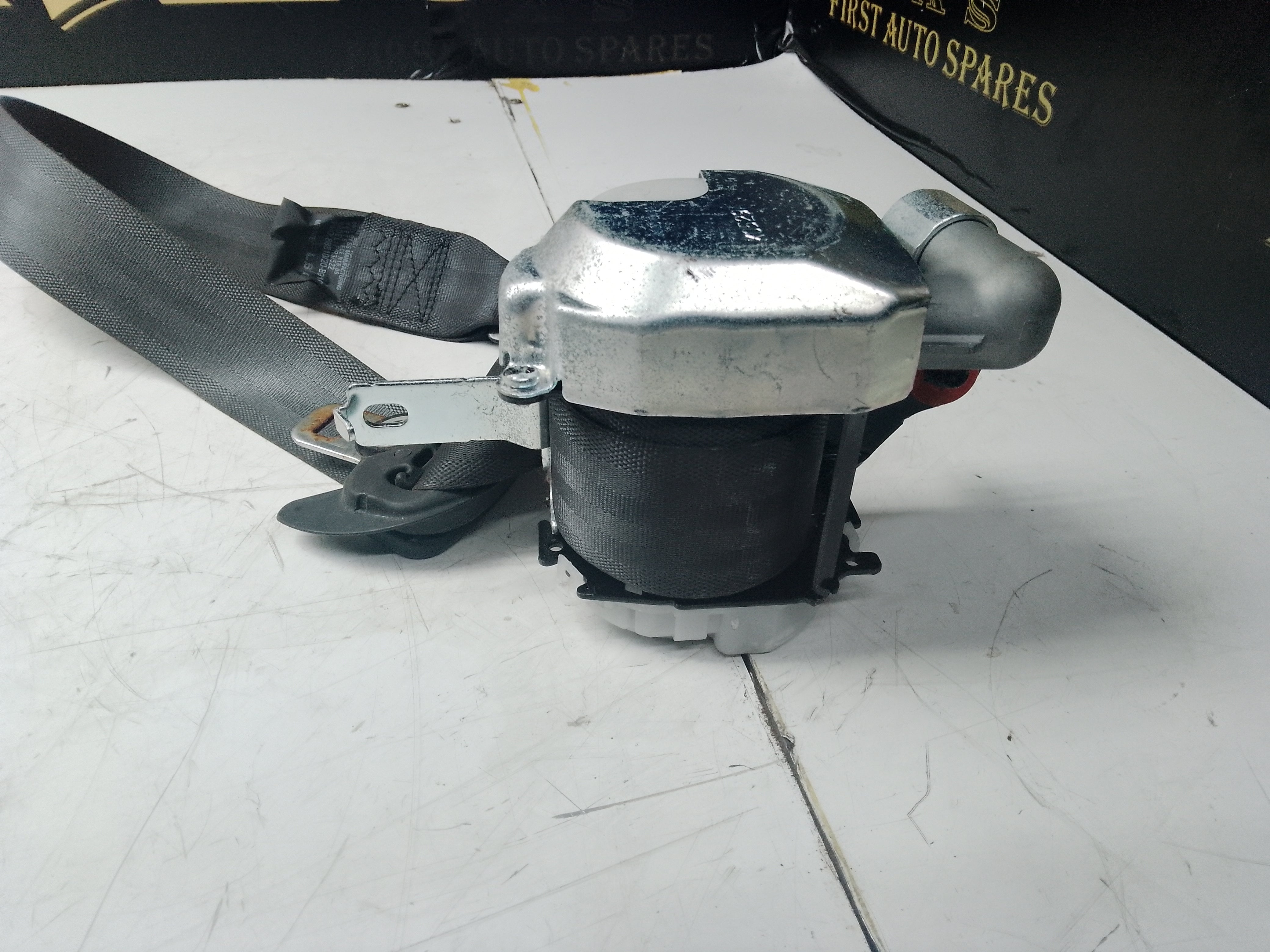 Hyundai i10 Mk2 2013-2019 Passenger Left Front Seat Belt (88810/20-B9100)