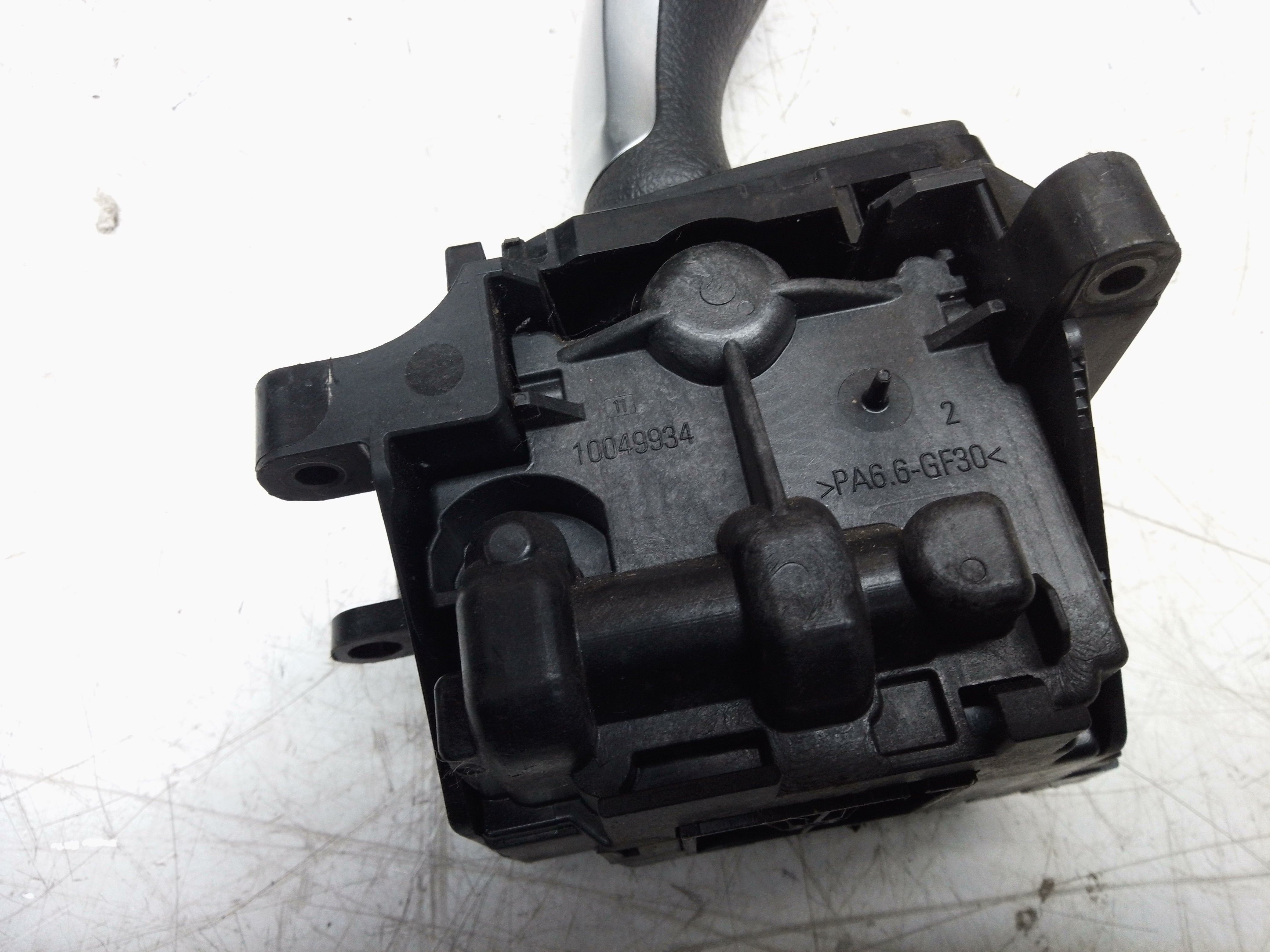BMW 1 2 3 4 Series F20 F21 F22 F30 F31 Automatic Gear Selector (GW9296897)