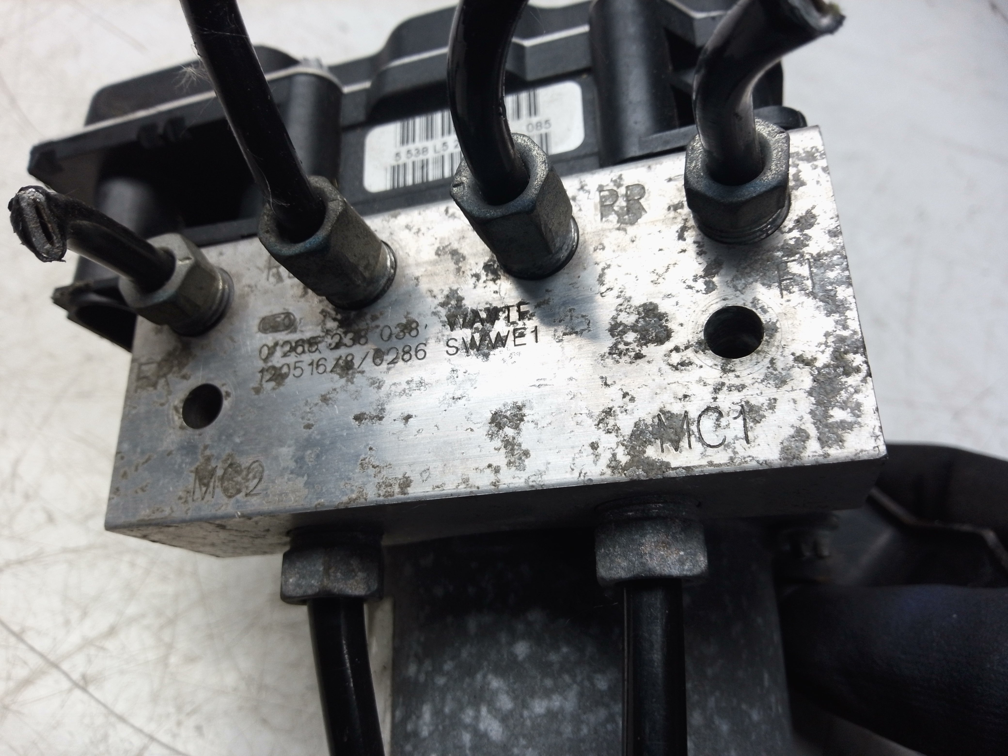 Honda CR-V 2010–2012 ABS Modulator Control Unit (0265238038) (250412 2119)