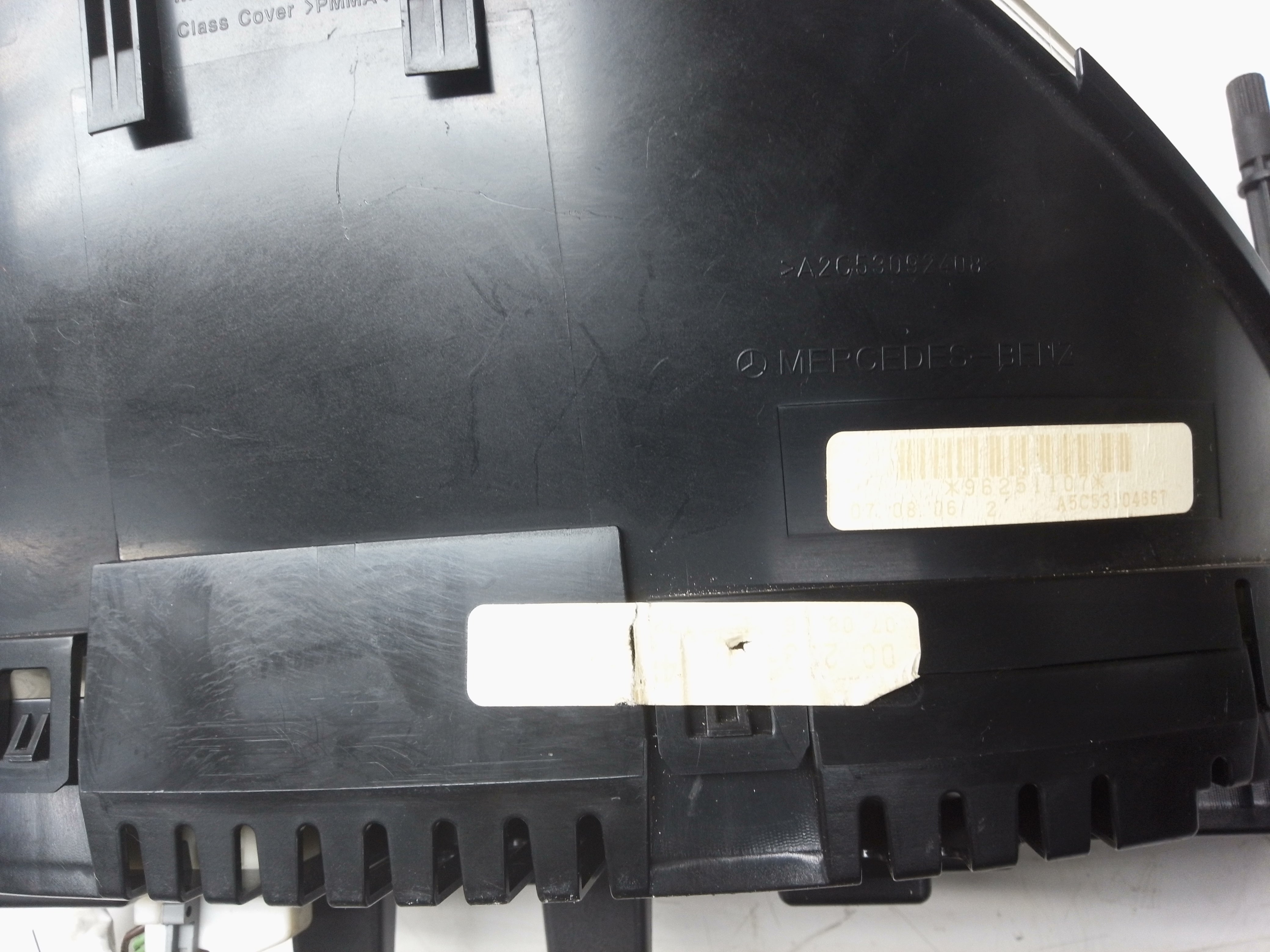 Mercedes-Benz C & Sprinter Speedometer Instrument Cluster (A2035405148)