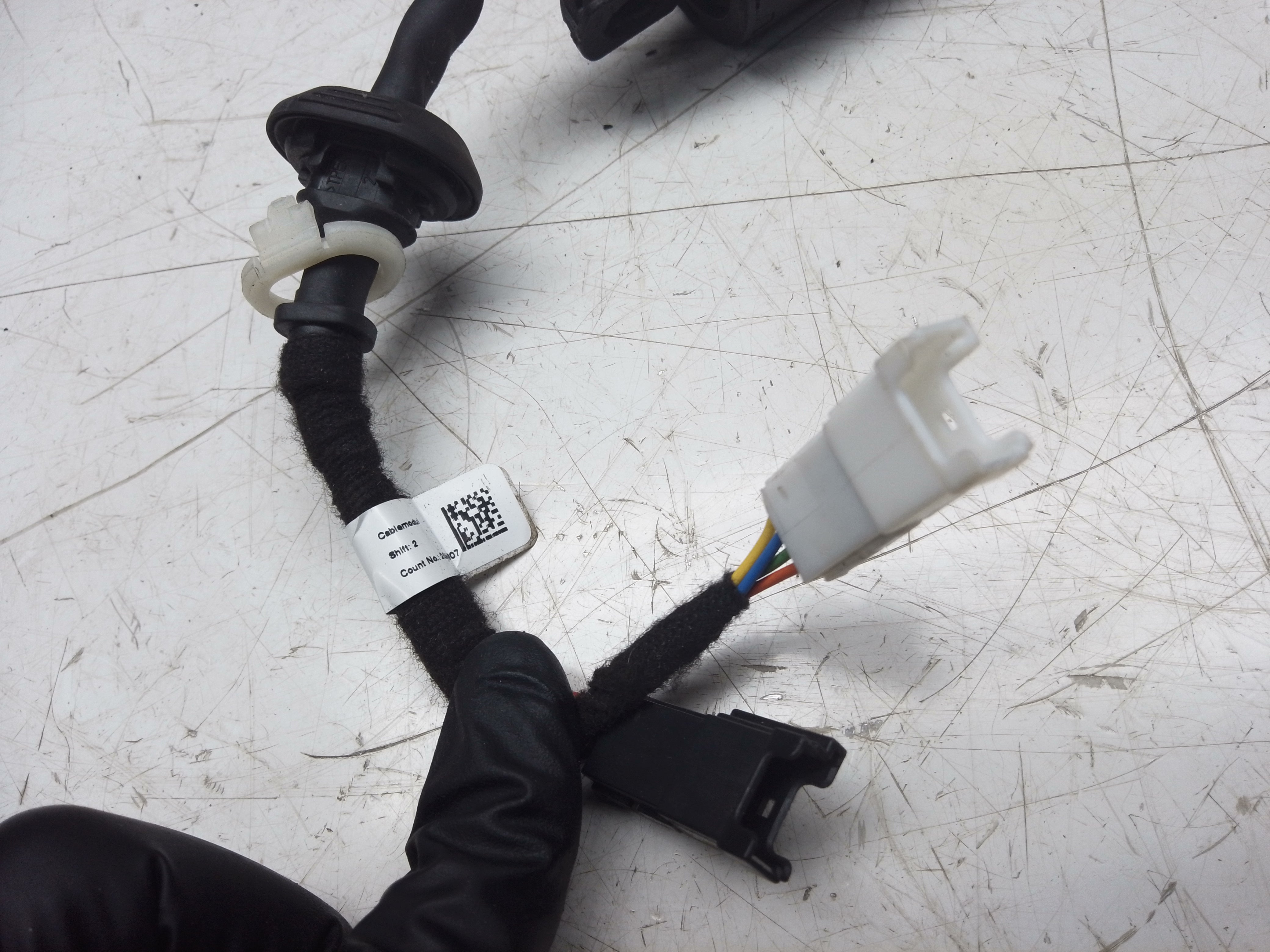 BMW X5 G05 2018–24 Automatic Tailgate Lift Spindle / Boot Lid Strut Drive (7441799)