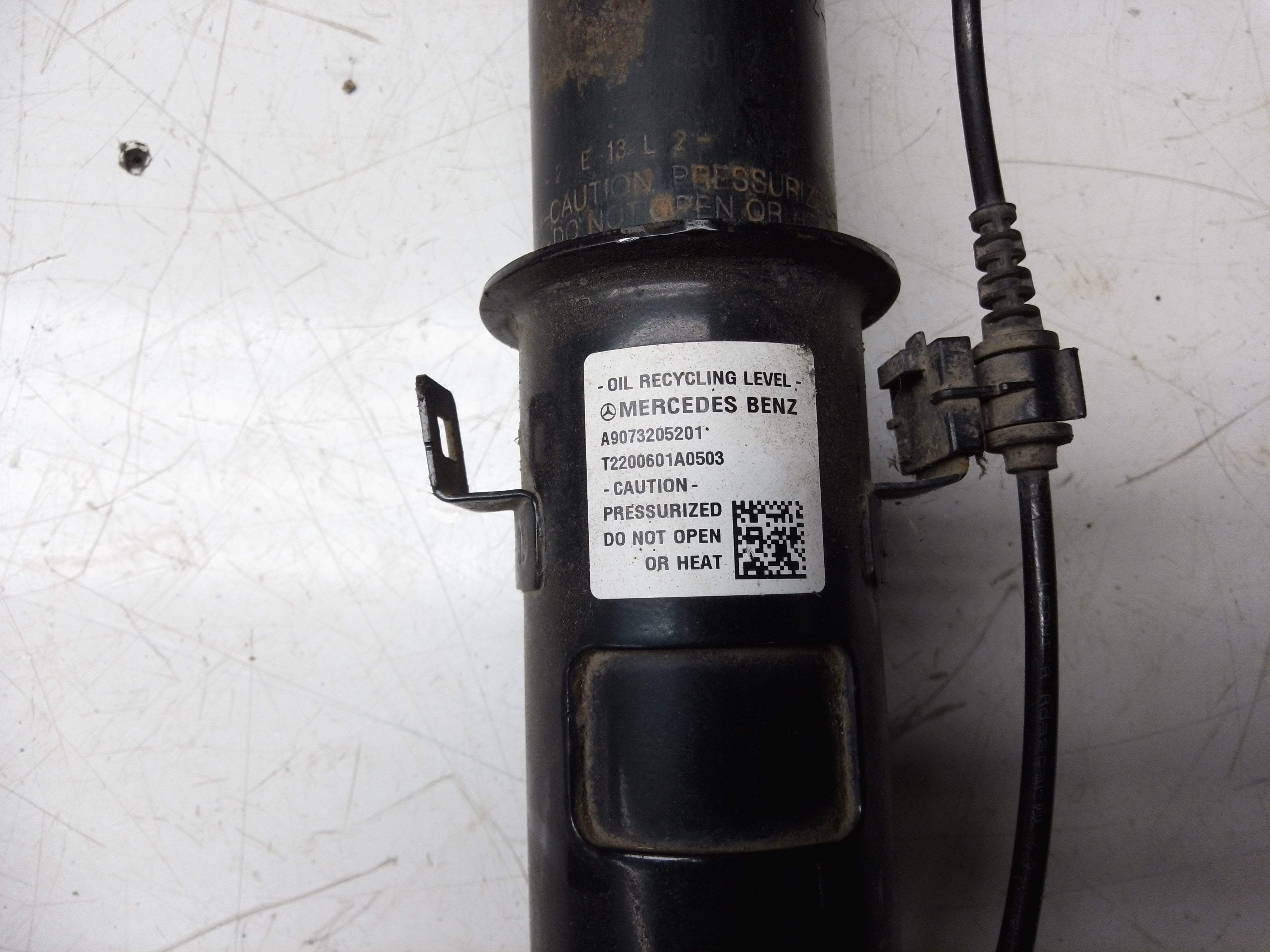 Mercedes Sprinter 907 Front Suspension Strut (A9073205201)