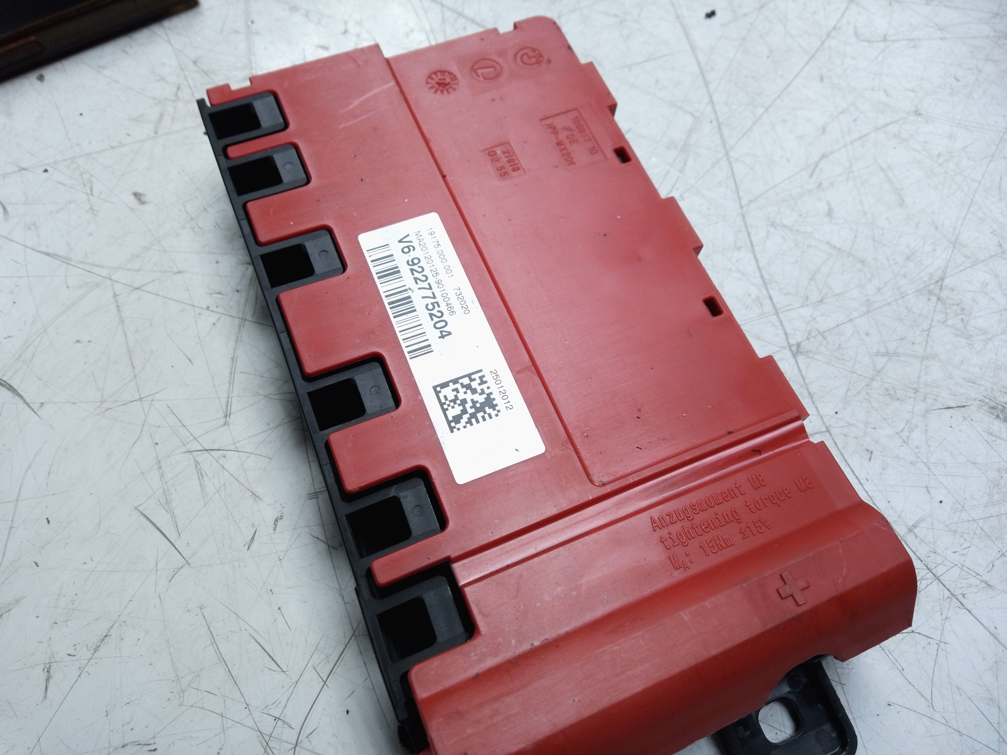 BMW 1, 3, 4 Series F20, F21, F30, F3X Battery Power Distribution Fuse Box (922775204)