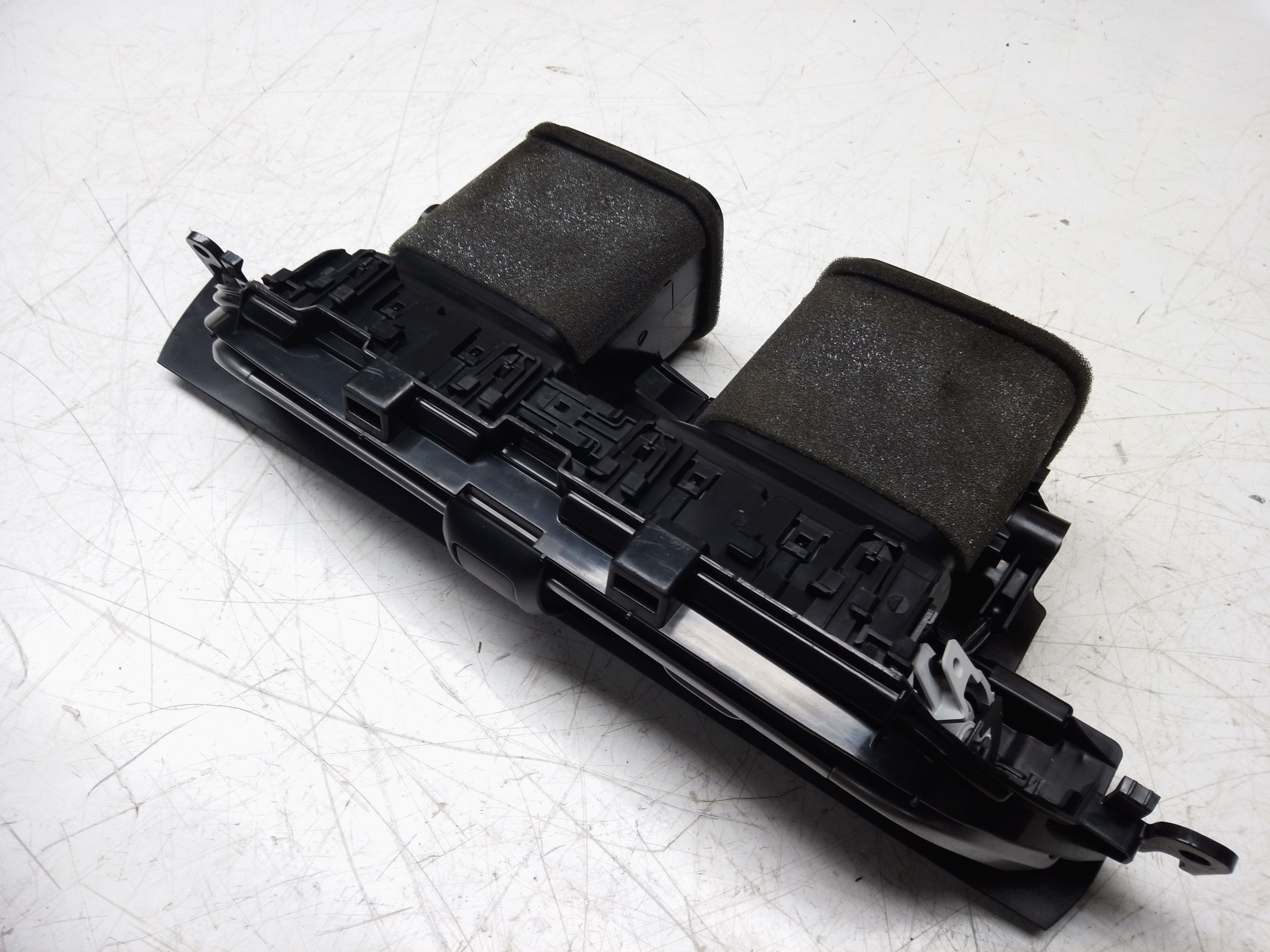 Toyota C-HR 2021 Centre Dashboard Air Vent Grill Hazard Switch (55670-F4020)