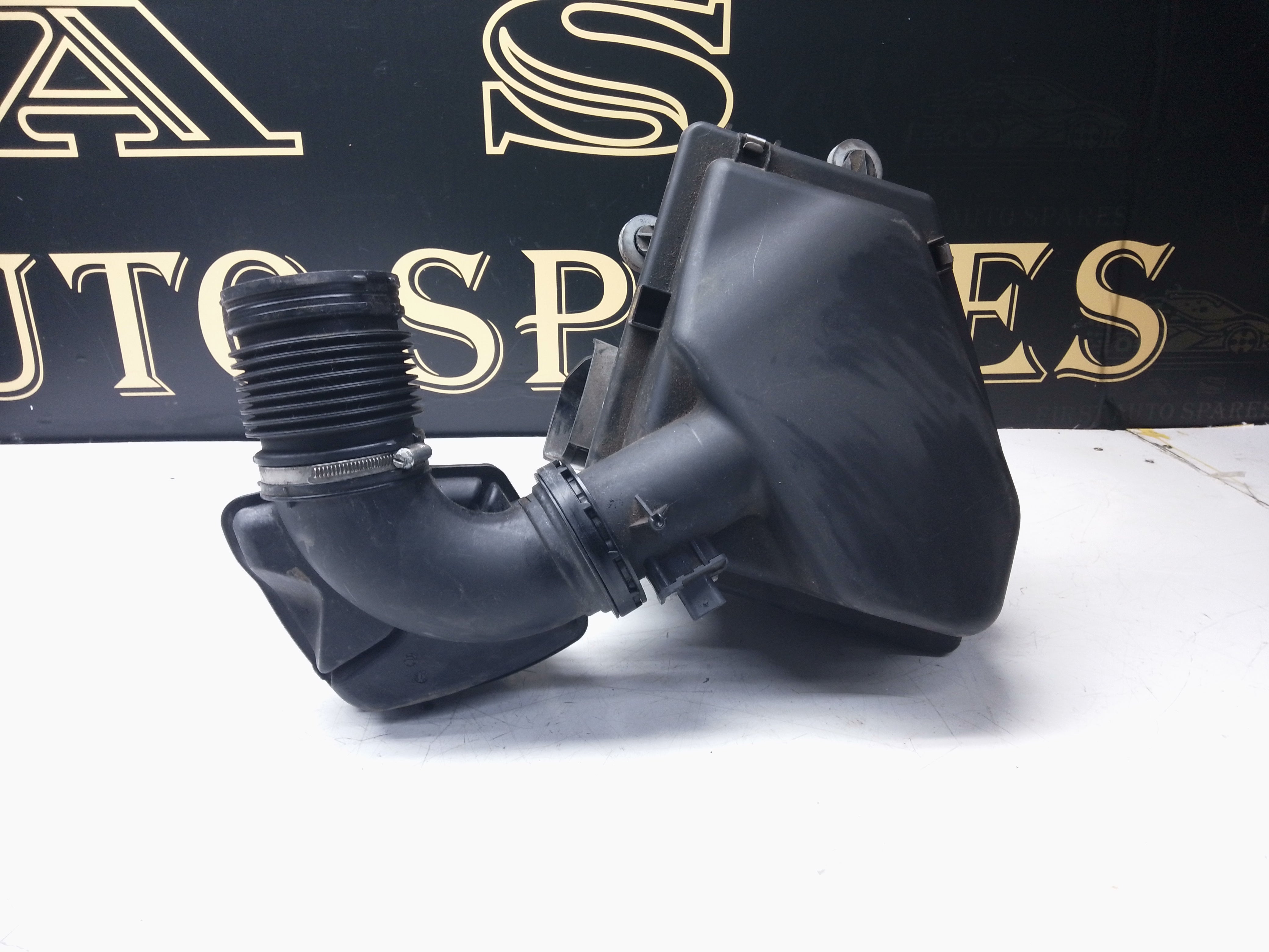 BMW 1 & 3 Series 2016 Air Filter Box (8601677)