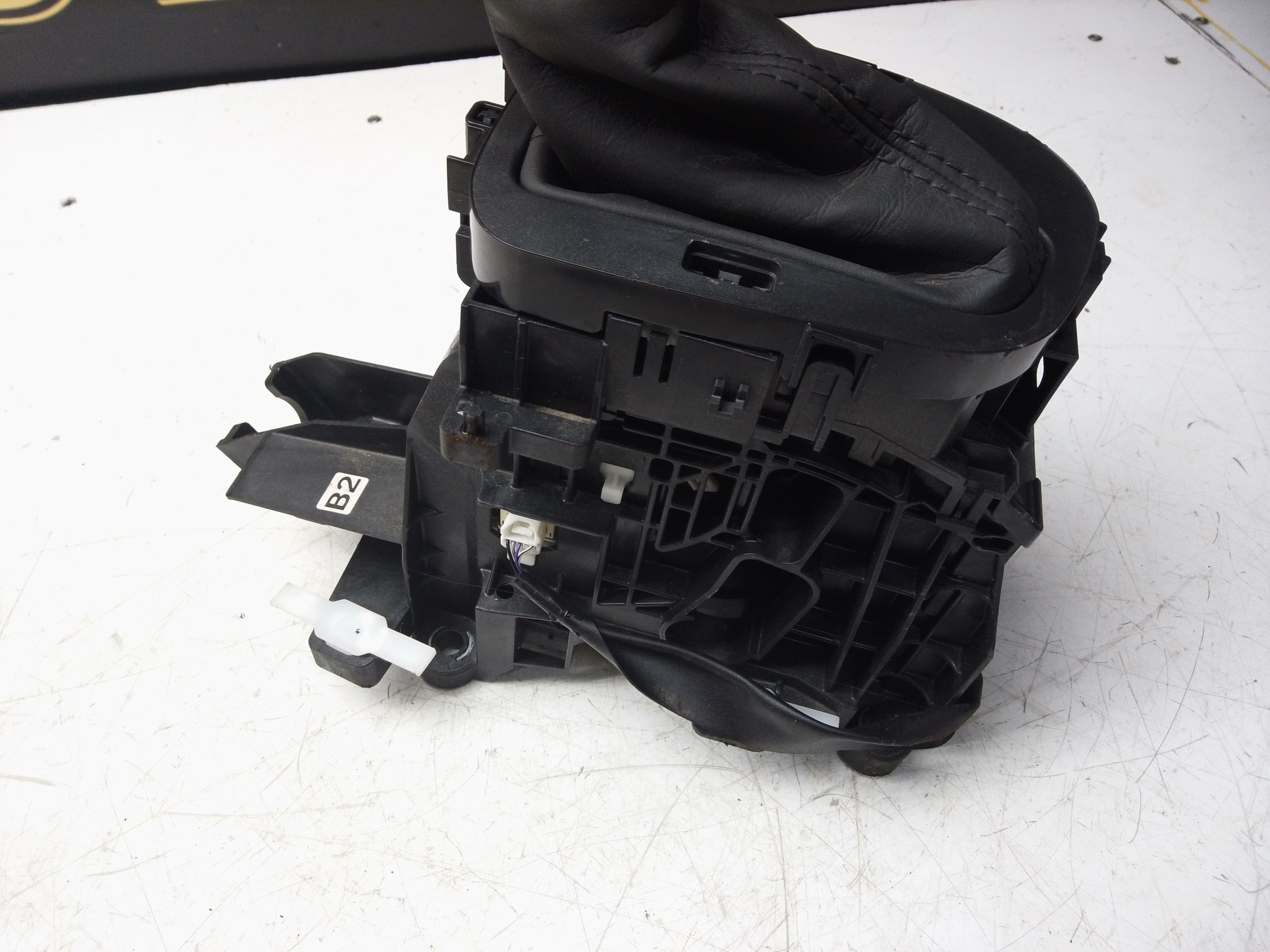 Toyota C-HR 2016-23 Gear Selector Shifter Mechanism (75G591-RHD)