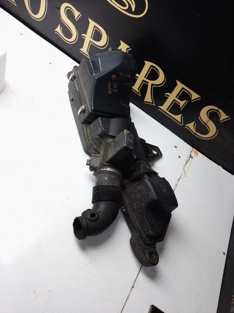 BMW 1 & 3 Series 116i F20 F21 F30 1.6 Petrol Air Filter Box Housing (7597582)