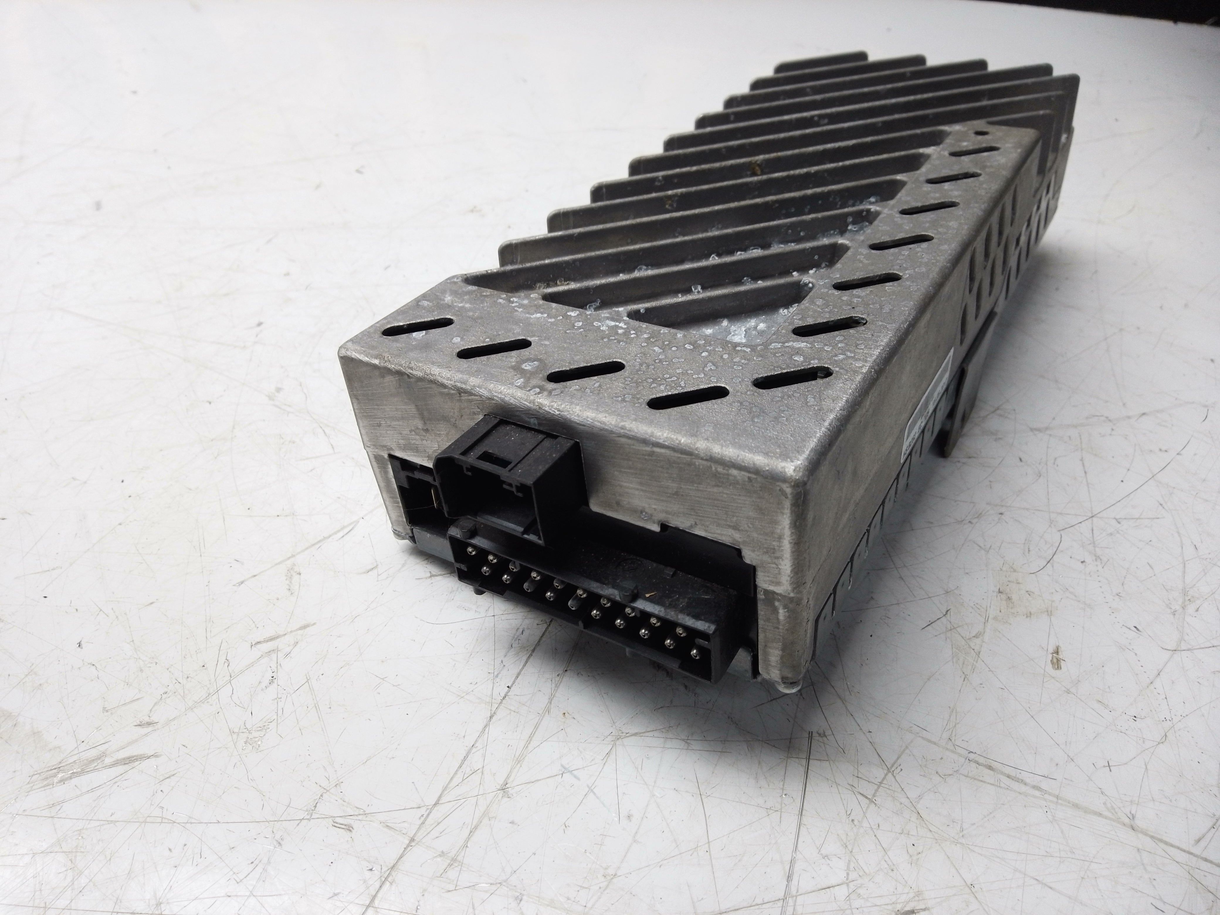 BMW 3, 4, 5, X5, 7 Series Harman Kardon Amplifier Bracket (9393186)