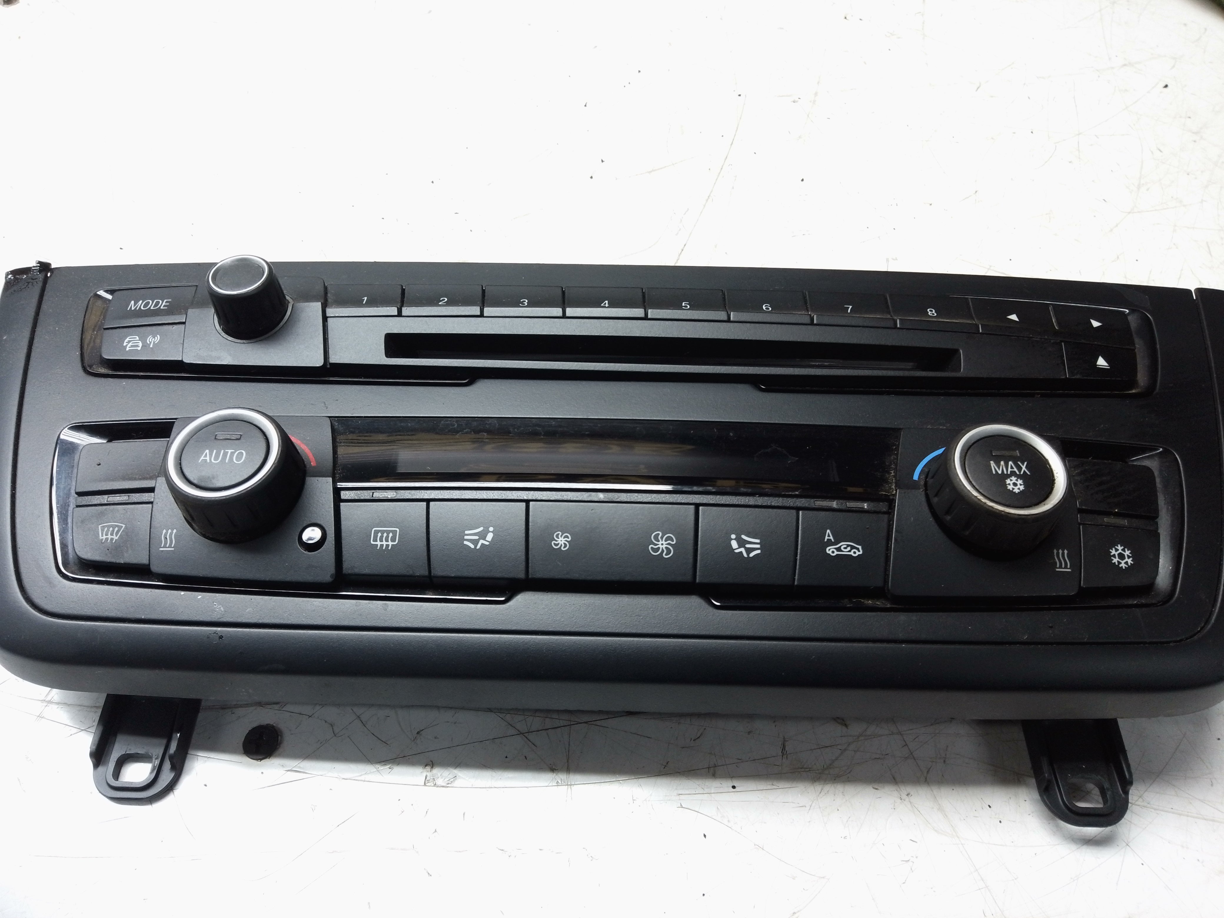 BMW 1 & 3 Series F20, F30 (2012) Climate Control Unit (9226784-03 / 3844582)