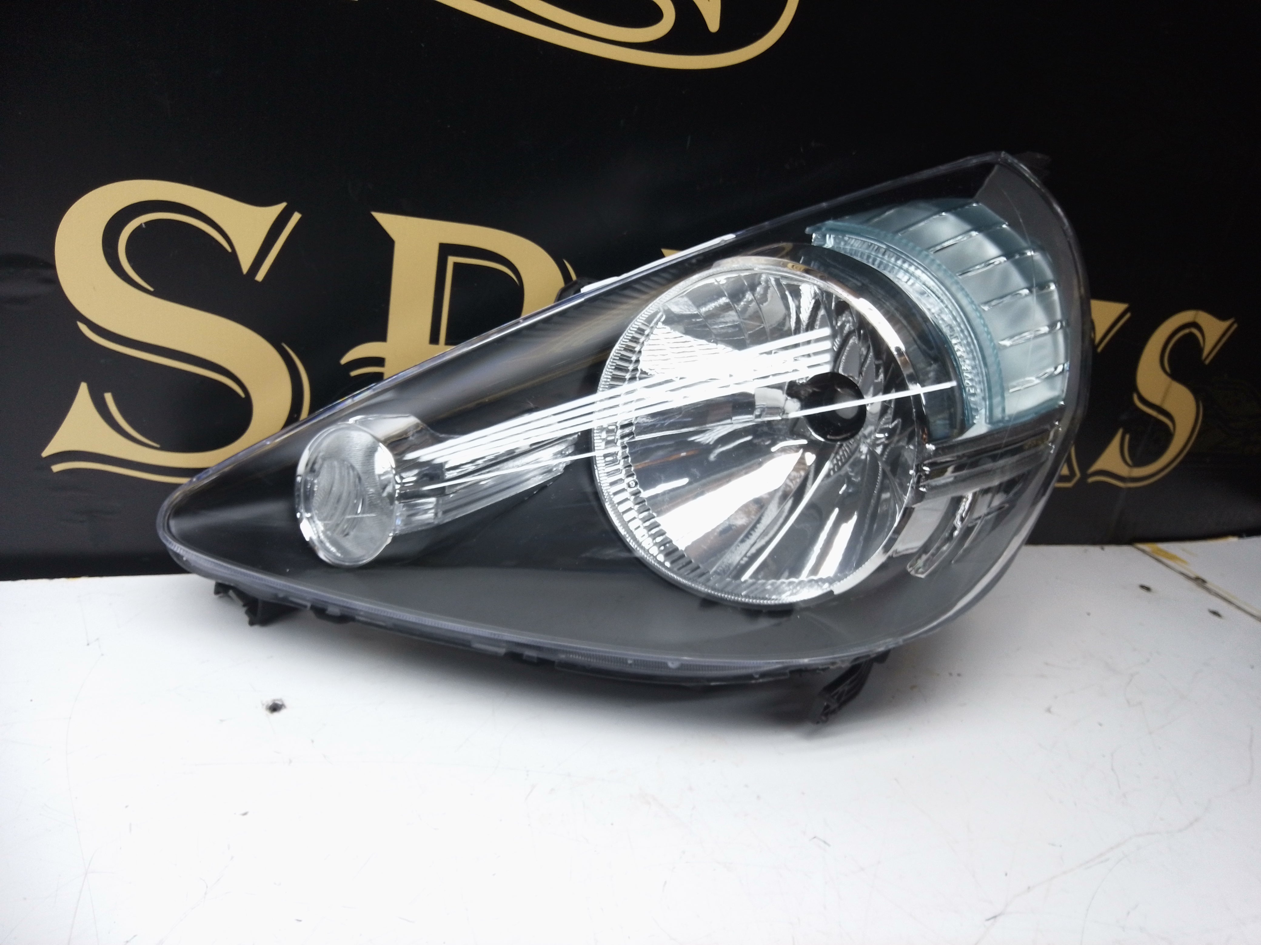 Honda Jazz Left/Passenger Headlight 2004–2008