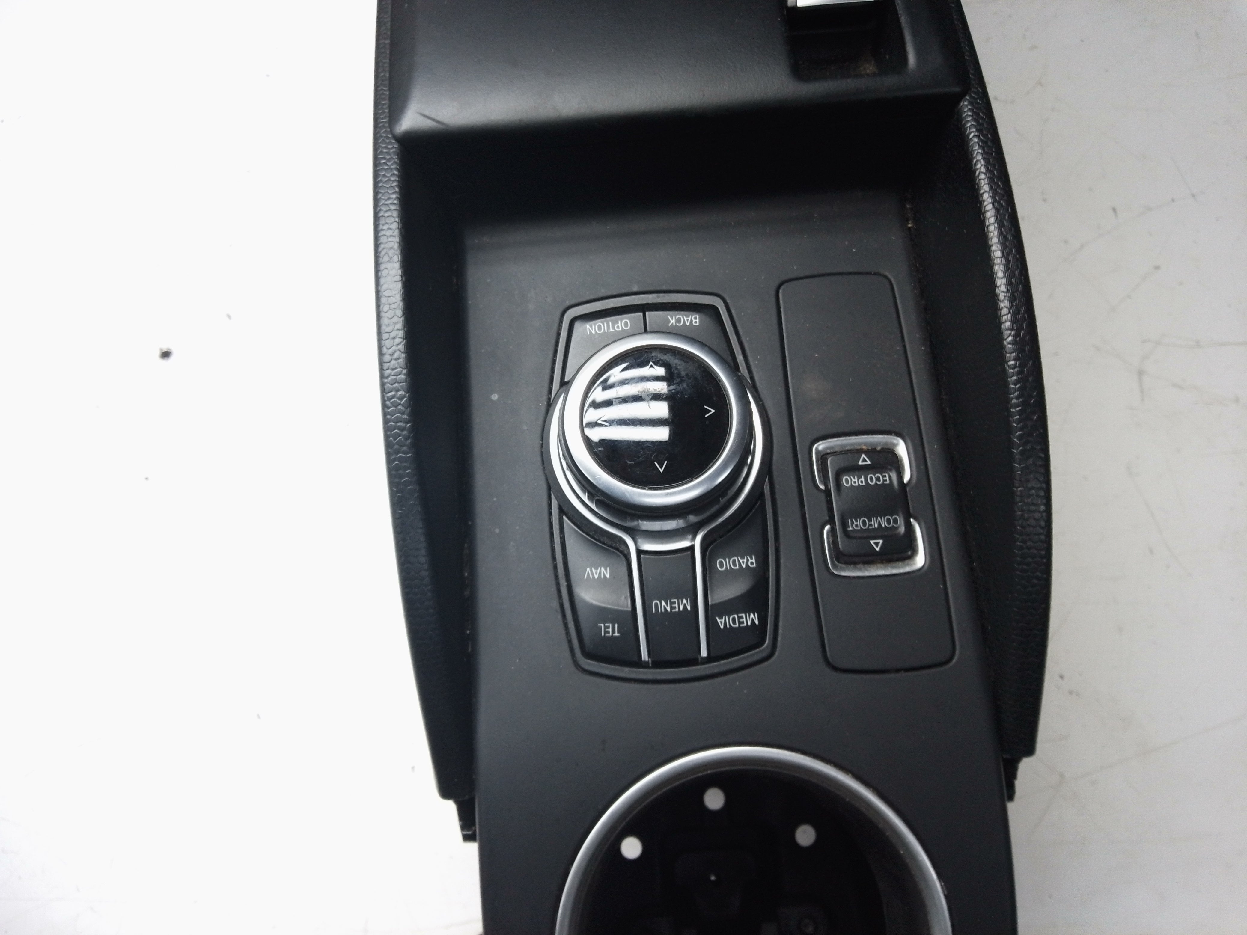 BMW i3 L01 Centre Middle Console Armrest (727 584.10) Unit i-Drive Controller (1678588)