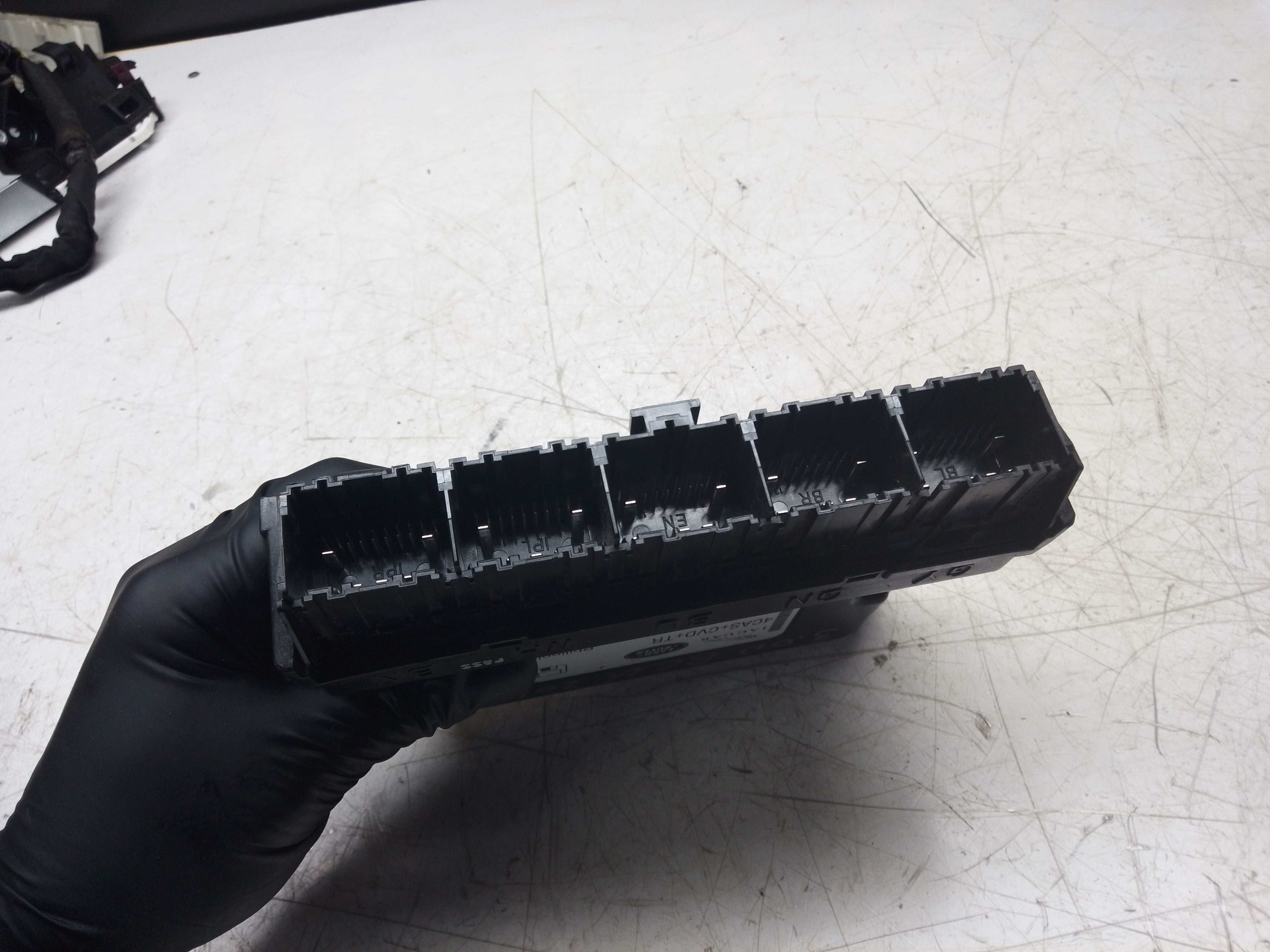 JLR Range Rover L560 BCM MK1 Body Control Module (HPLA-14F392-JD)