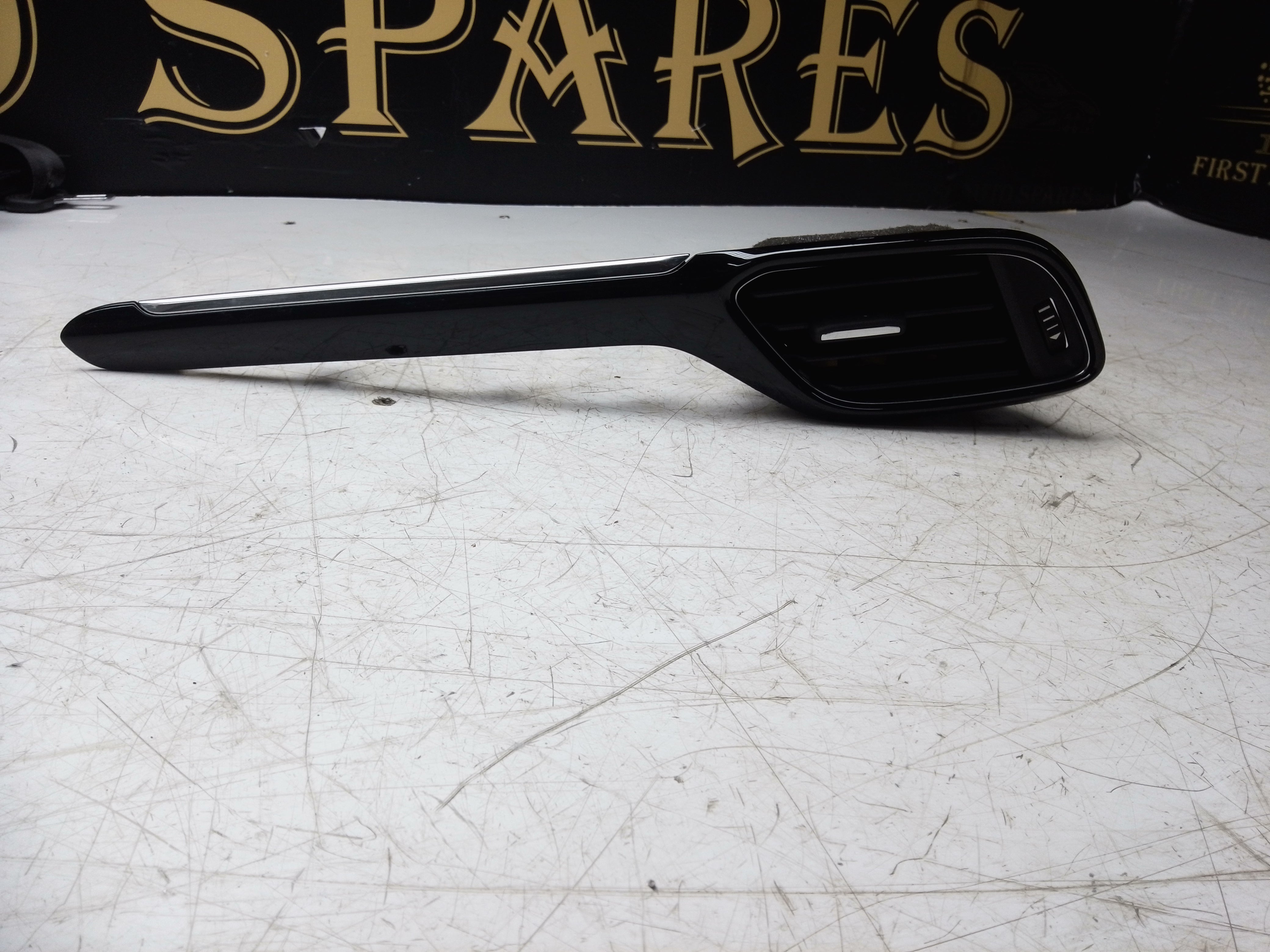 Ford Fiesta Dashboard Vent Passenger Side Left (H1BB-A018B09-AEW)