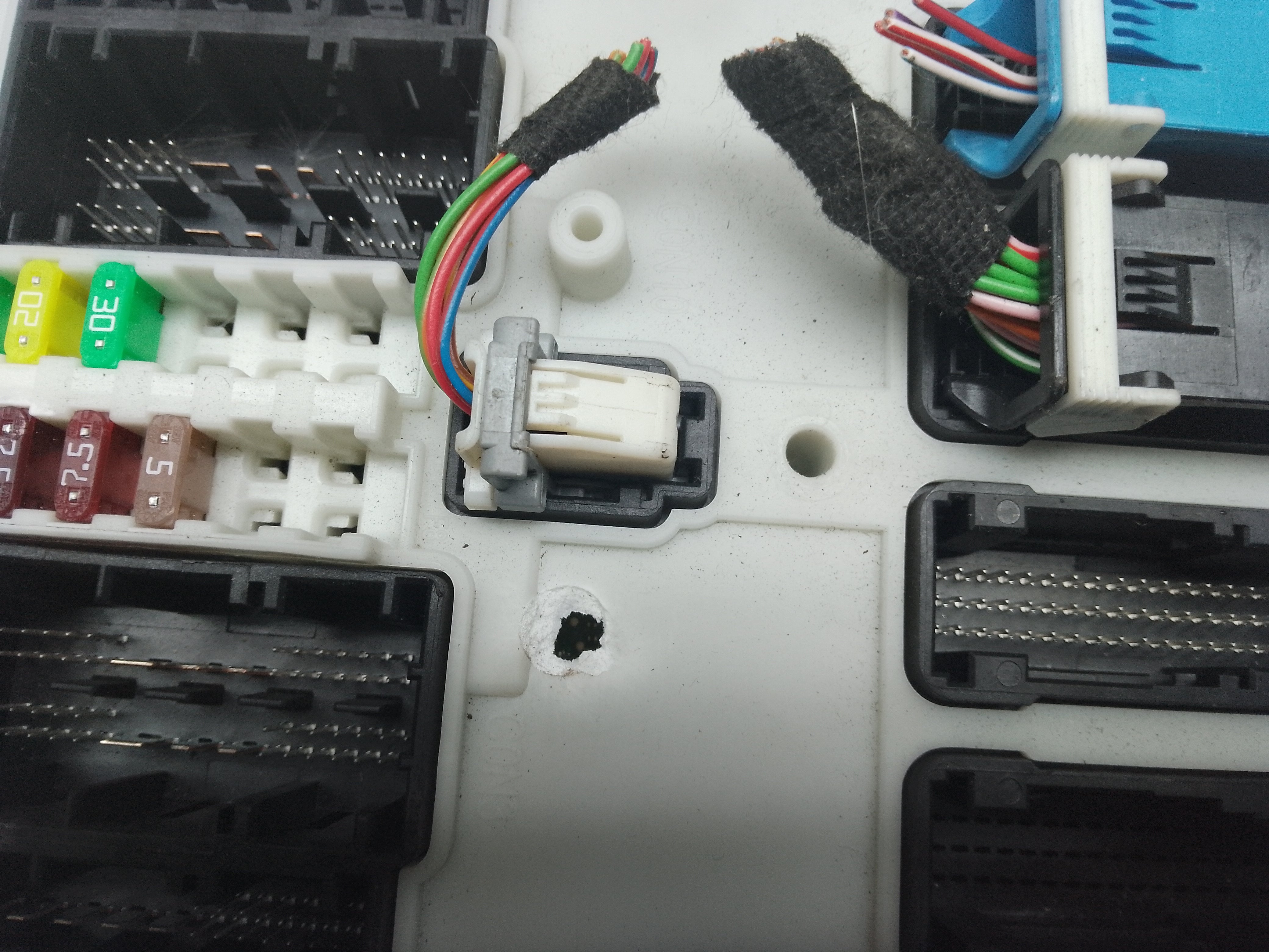 BMW 3 Series F30 Body Control Module (8781423) (5C761CF)