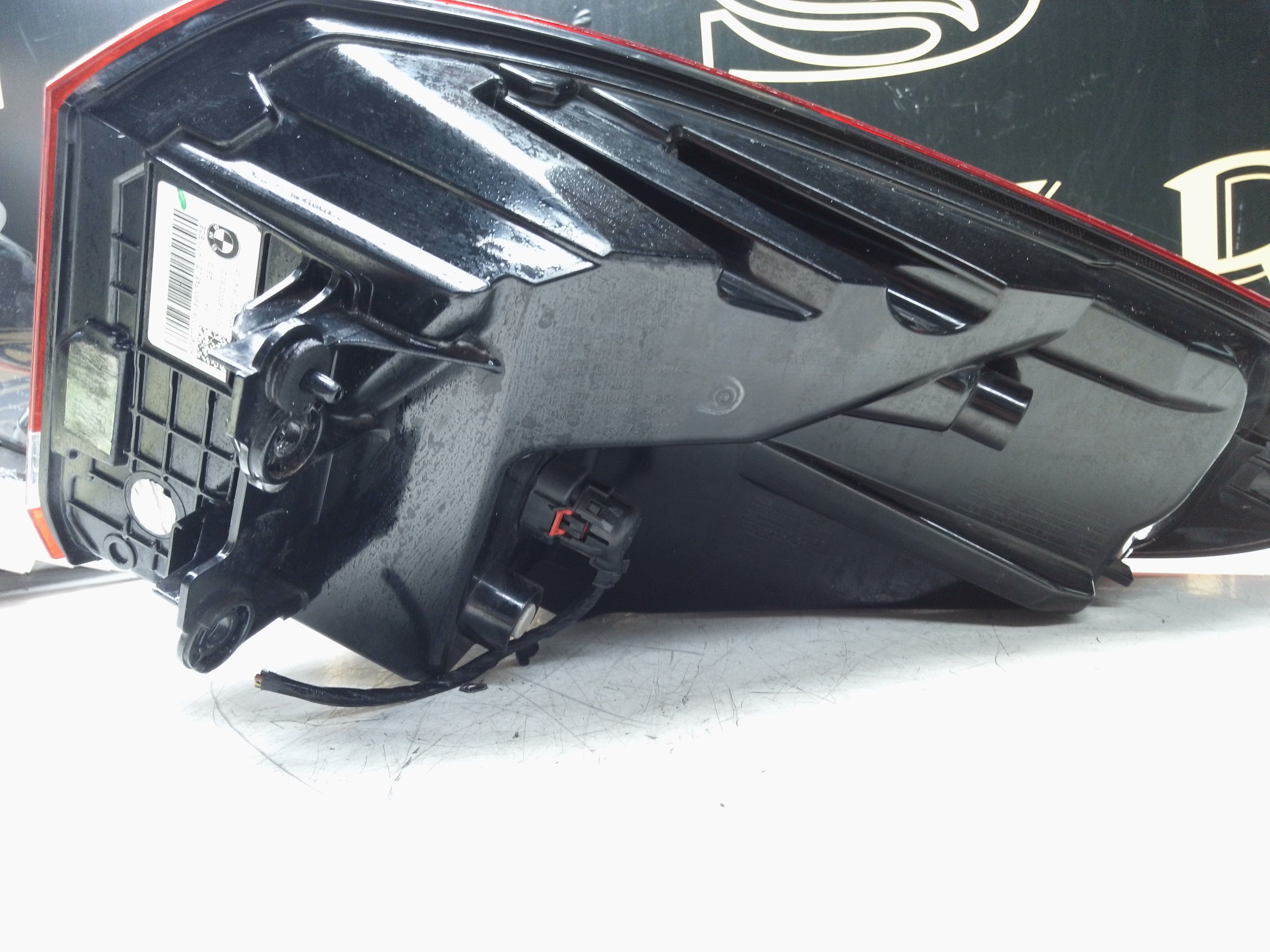 BMW X1 F48 LCI Genuine Passenger Side Rear Outer LED Light OEM – 2020–2023