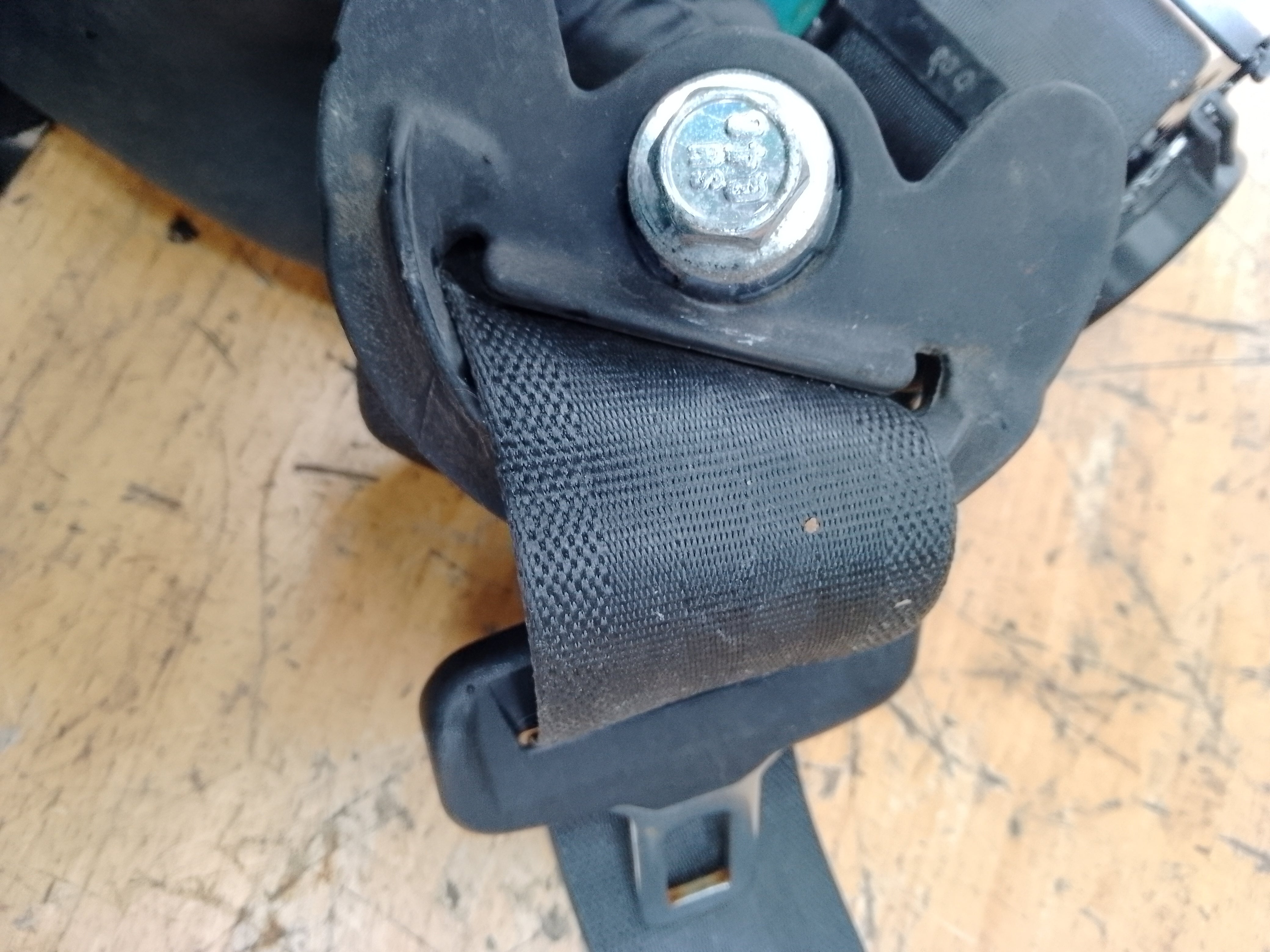 Hyundai i10 2014–21 Driver Right Rear Seat Belt (89820-B9000)